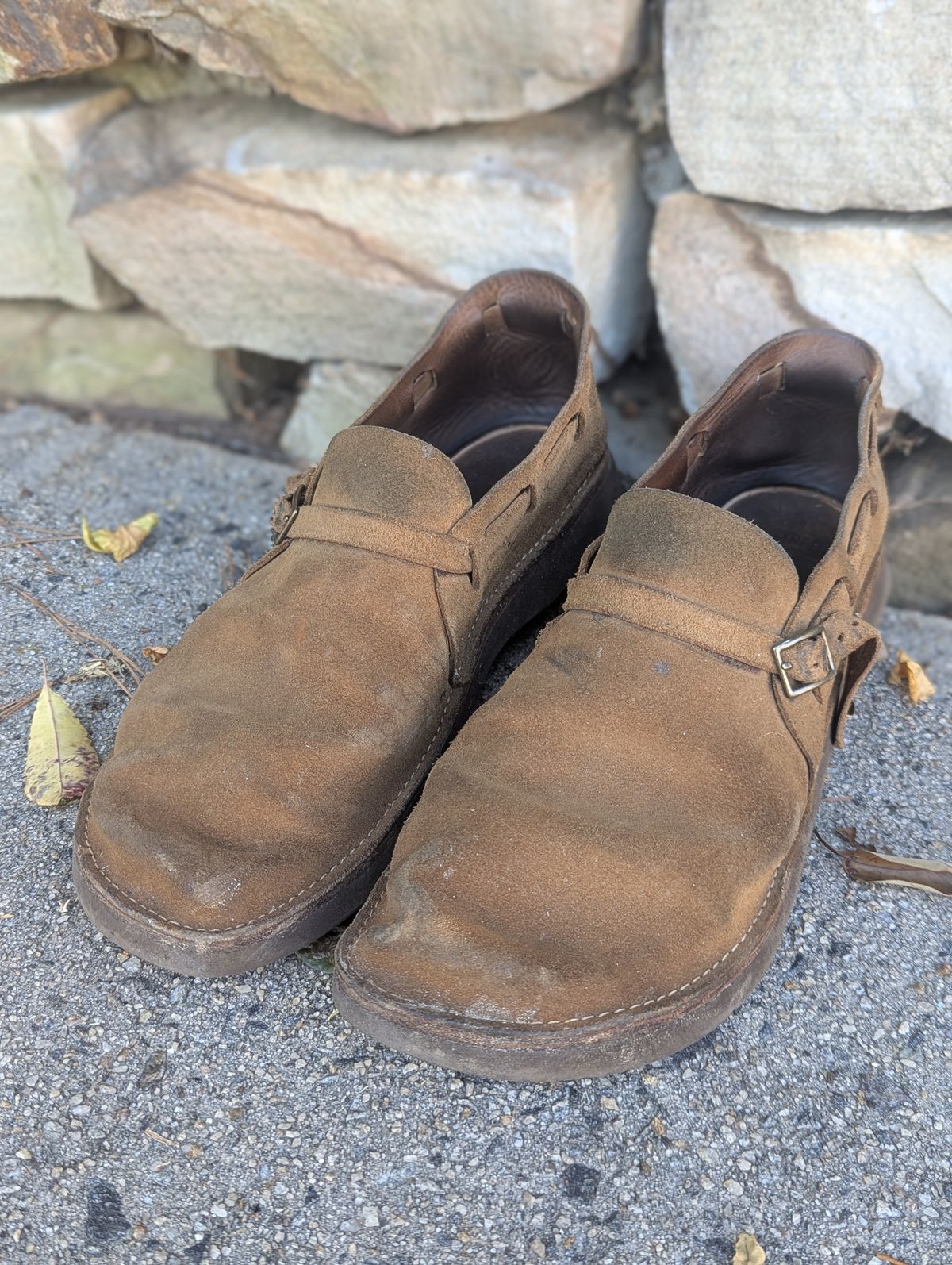 Photo by polishengineering on September 7, 2025 of the Oak Street Bootmakers Country Loafer in Horween Natural Chromexcel Roughout.