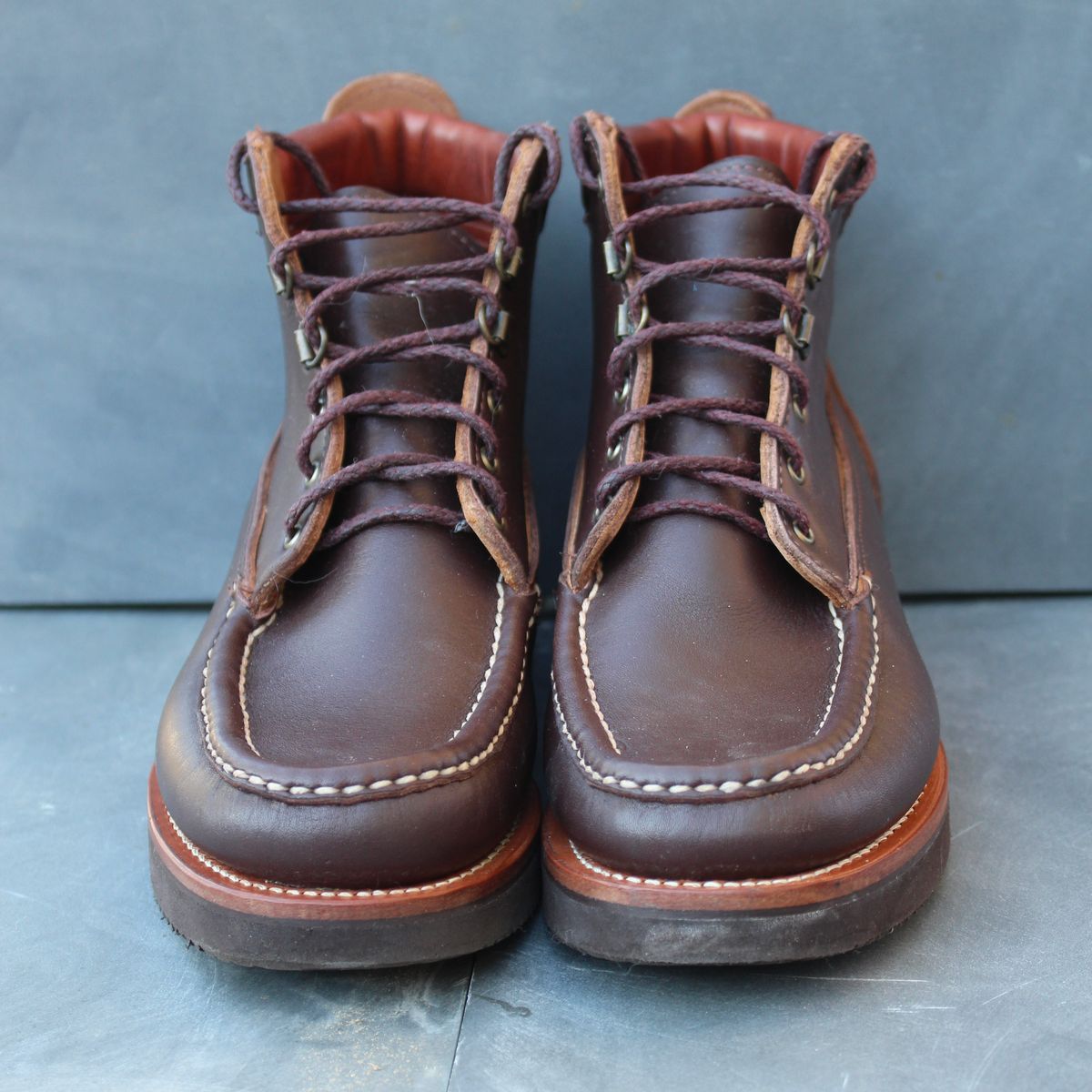 Photo by polishengineering on November 4, 2025 of the Russell Moccasin Co. Premier Chukka in Chocolate.