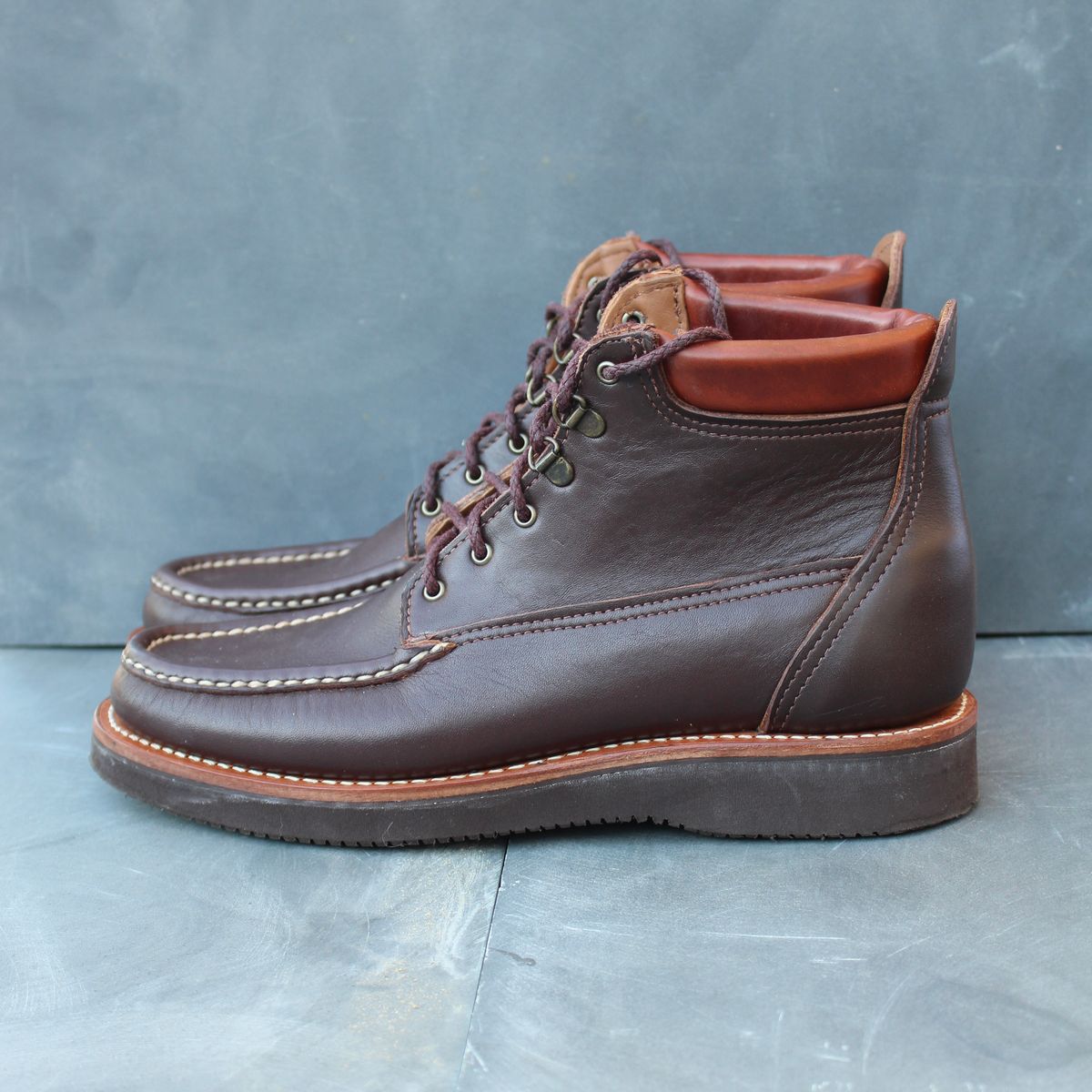 Photo by polishengineering on November 4, 2025 of the Russell Moccasin Co. Premier Chukka in Chocolate.