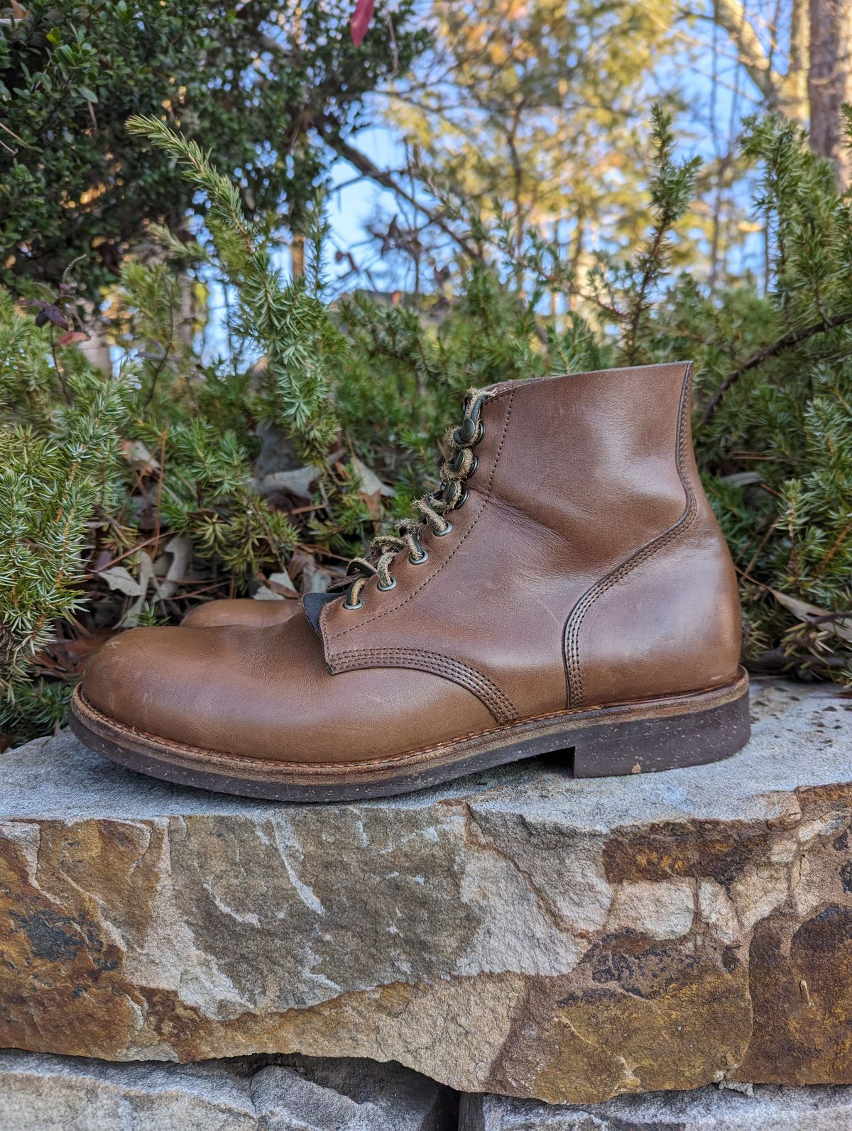Photo by polishengineering on January 4, 2024 of the Oak Street Bootmakers Field Boot in Horween Natural Chromexcel.