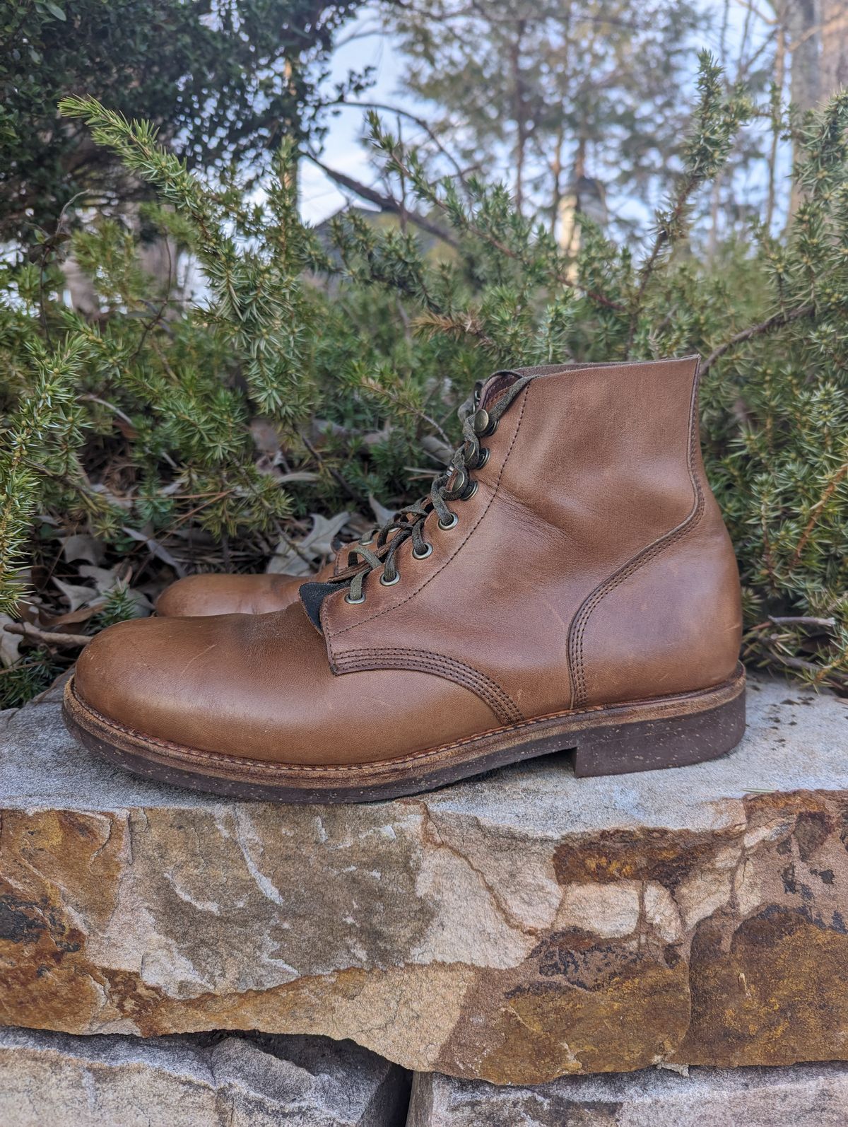Photo by polishengineering on March 4, 2024 of the Oak Street Bootmakers Field Boot in Horween Natural Chromexcel.