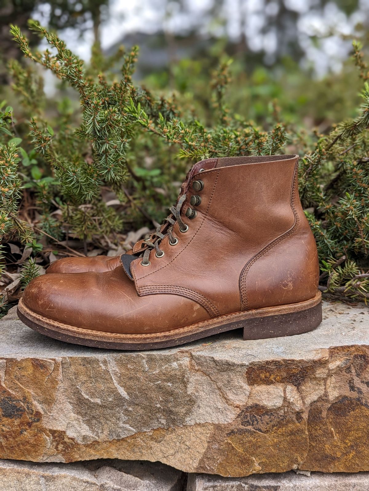 Photo by polishengineering on April 5, 2024 of the Oak Street Bootmakers Field Boot in Horween Natural Chromexcel.