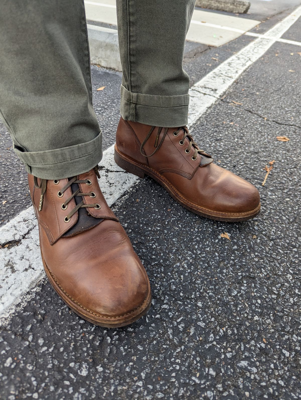 Photo by polishengineering on November 18, 2024 of the Oak Street Bootmakers Field Boot in Horween Natural Chromexcel.