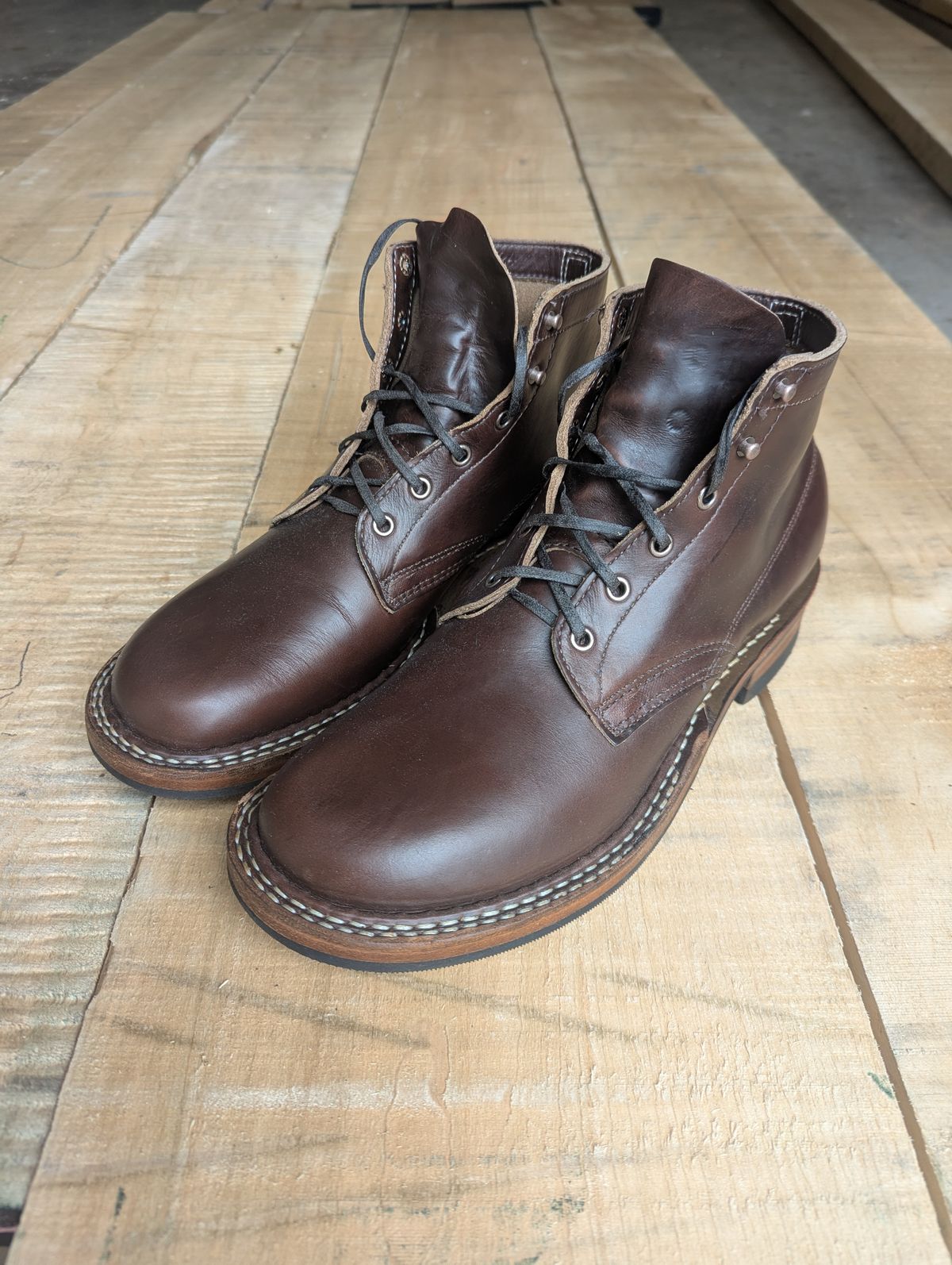 Photo by polishengineering on May 10, 2025 of the White's Semi-Dress in Horween Brown Chromexcel.