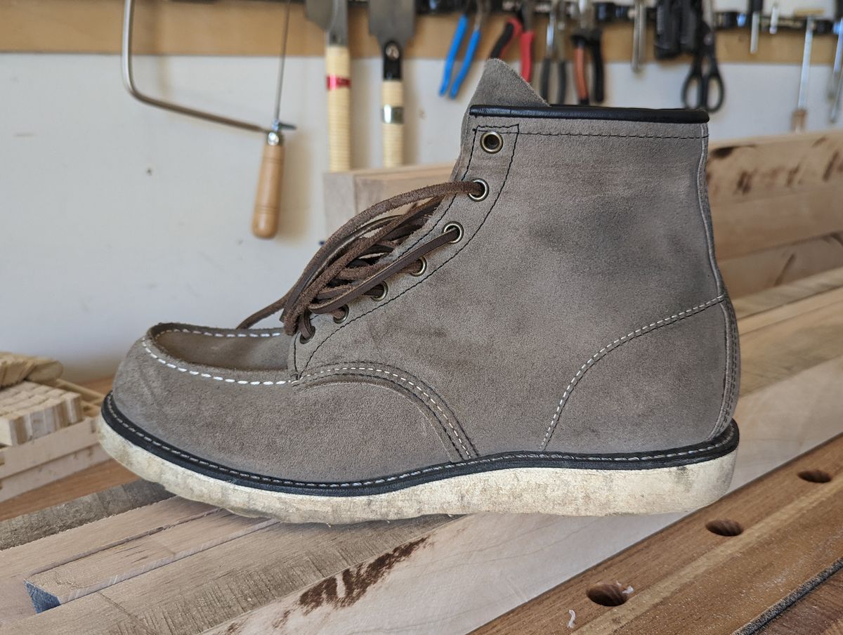 Photo by polishengineering on October 16, 2022 of the Red Wing 6-Inch Classic Moc in S.B. Foot Slate Muleskinner.