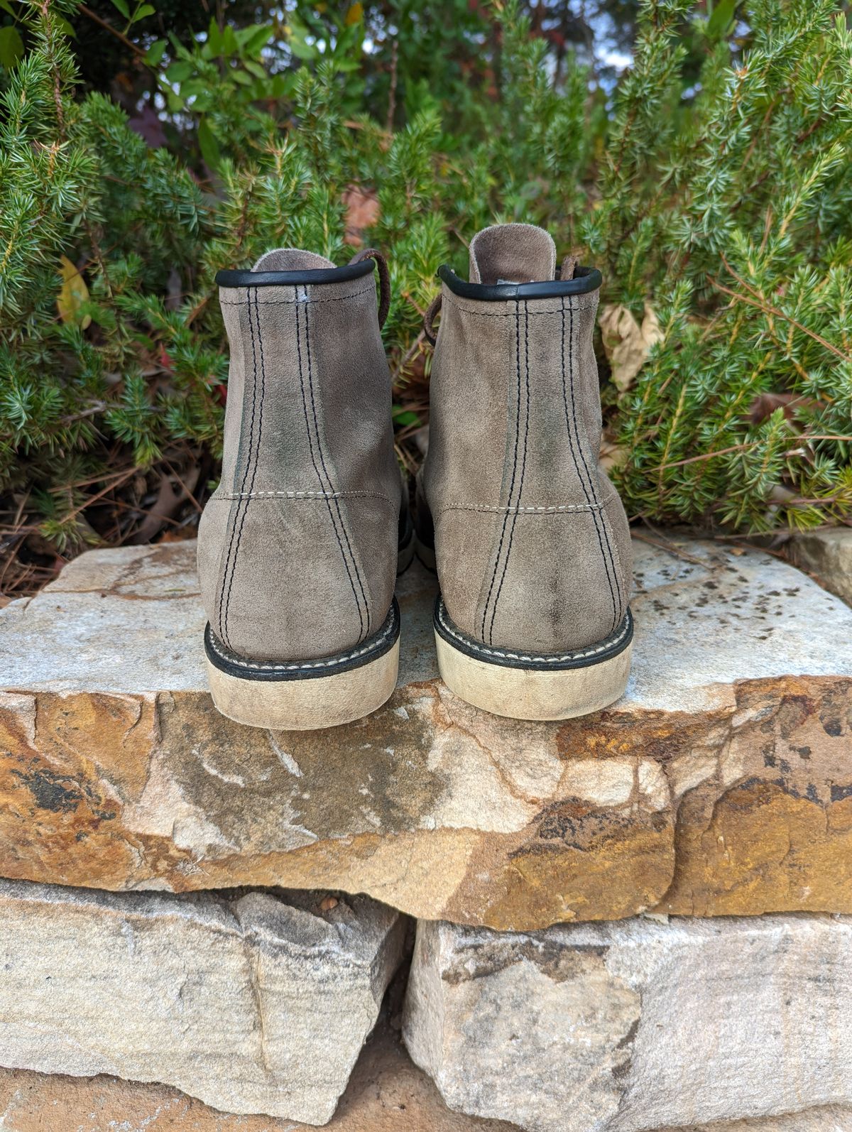 Photo by polishengineering on November 3, 2022 of the Red Wing 6-Inch Classic Moc in S.B. Foot Slate Muleskinner.
