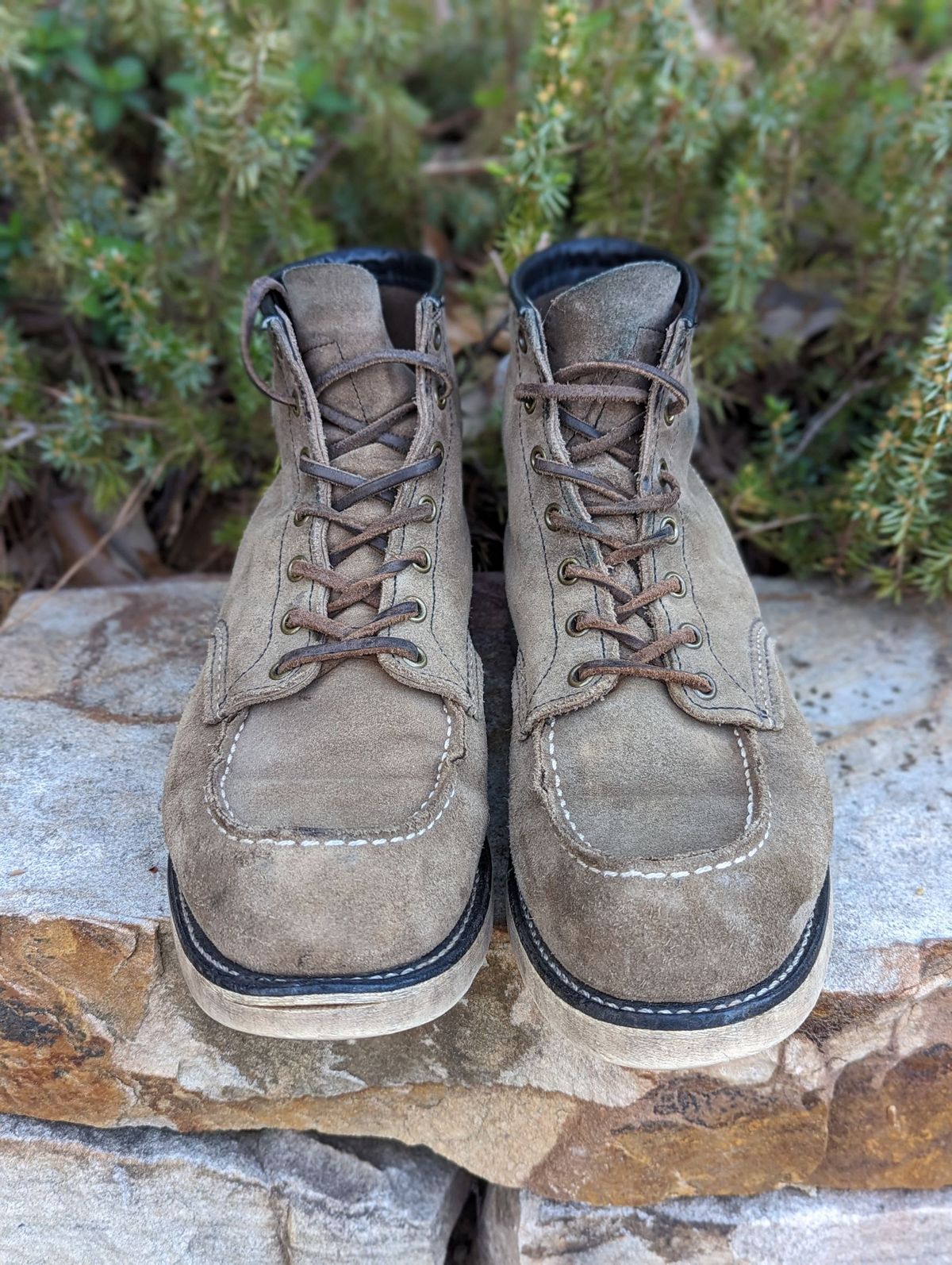 Photo by polishengineering on April 1, 2023 of the Red Wing 6-Inch Classic Moc in S.B. Foot Slate Muleskinner.