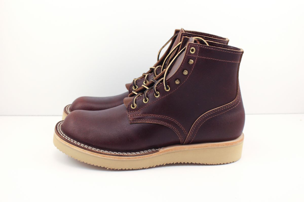 Photo by polishengineering on October 2, 2024 of the Nicks Lace Up Heritage in Horween Tan Waxed Flesh.