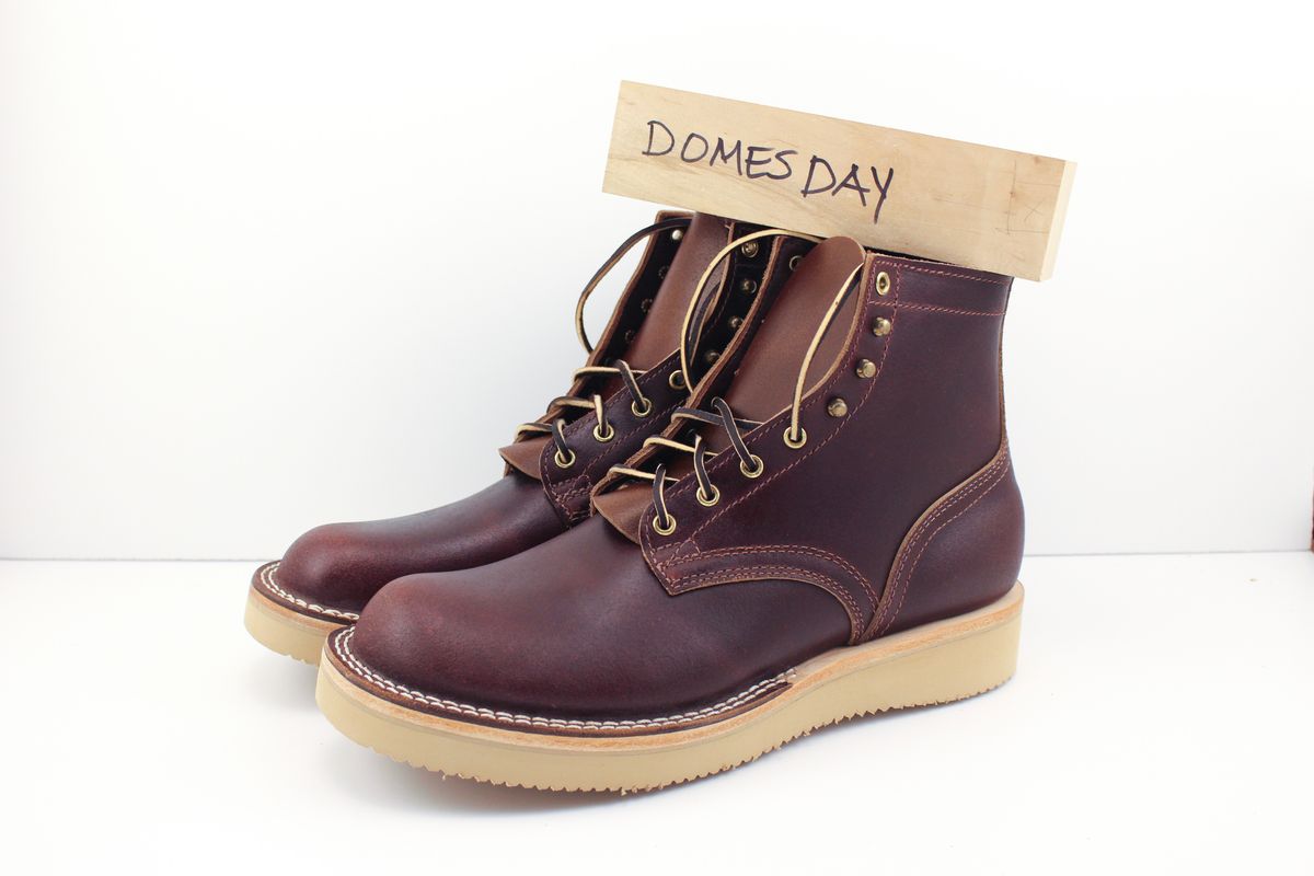 Photo by polishengineering on October 2, 2024 of the Nicks Lace Up Heritage in Horween Tan Waxed Flesh.