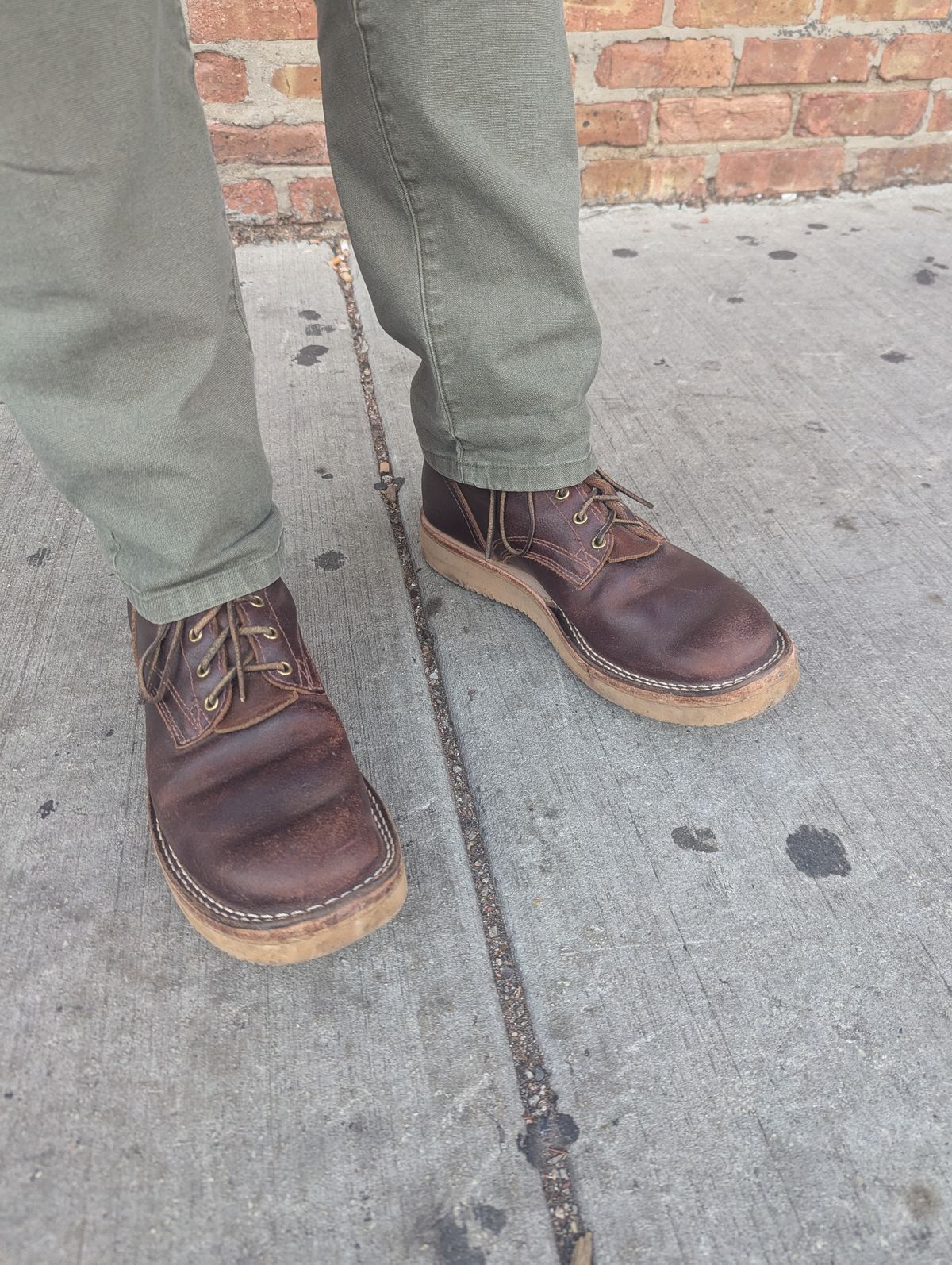 Photo by polishengineering on November 7, 2025 of the Nicks Lace Up Heritage in Horween Tan Waxed Flesh.