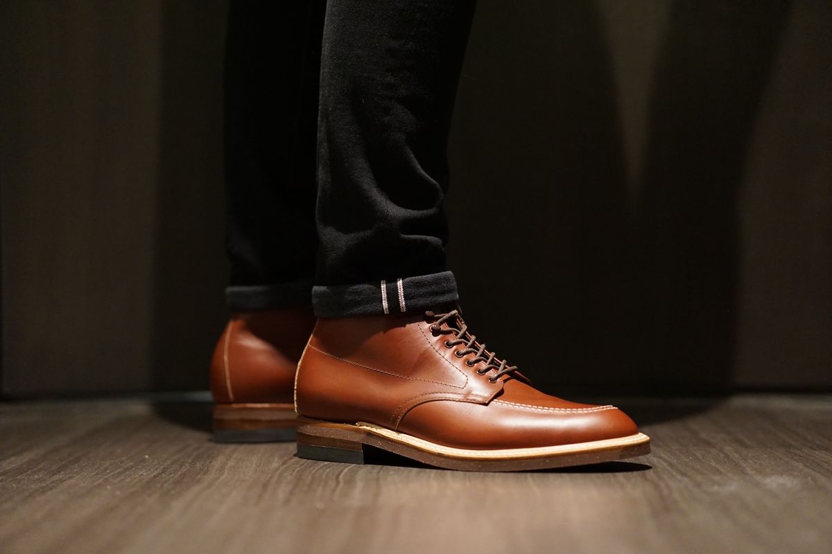 Photo by selvedgeline on October 1, 2022 of the Alden Indy Boot in Unknown Material.
