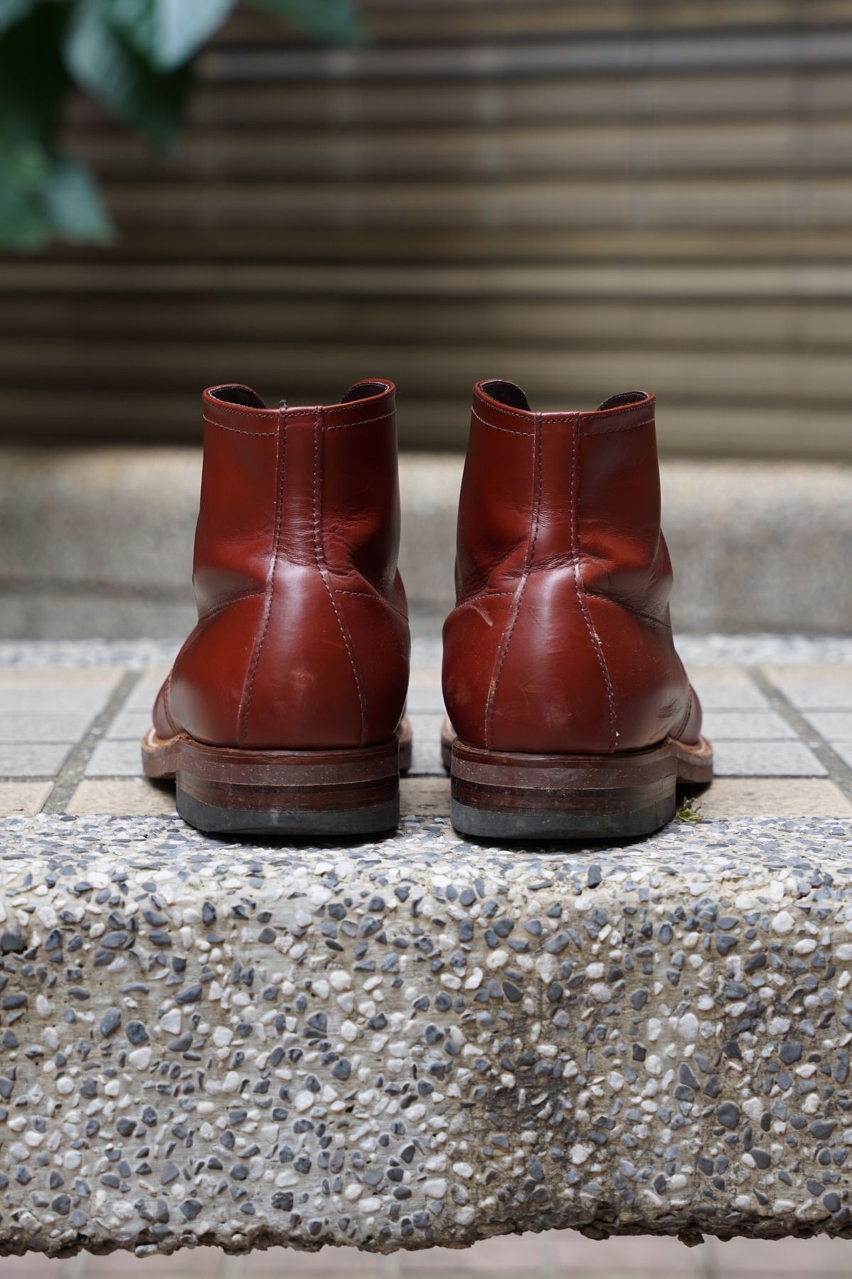 Photo by selvedgeline on November 4, 2022 of the Alden Indy Boot in Unknown Material.