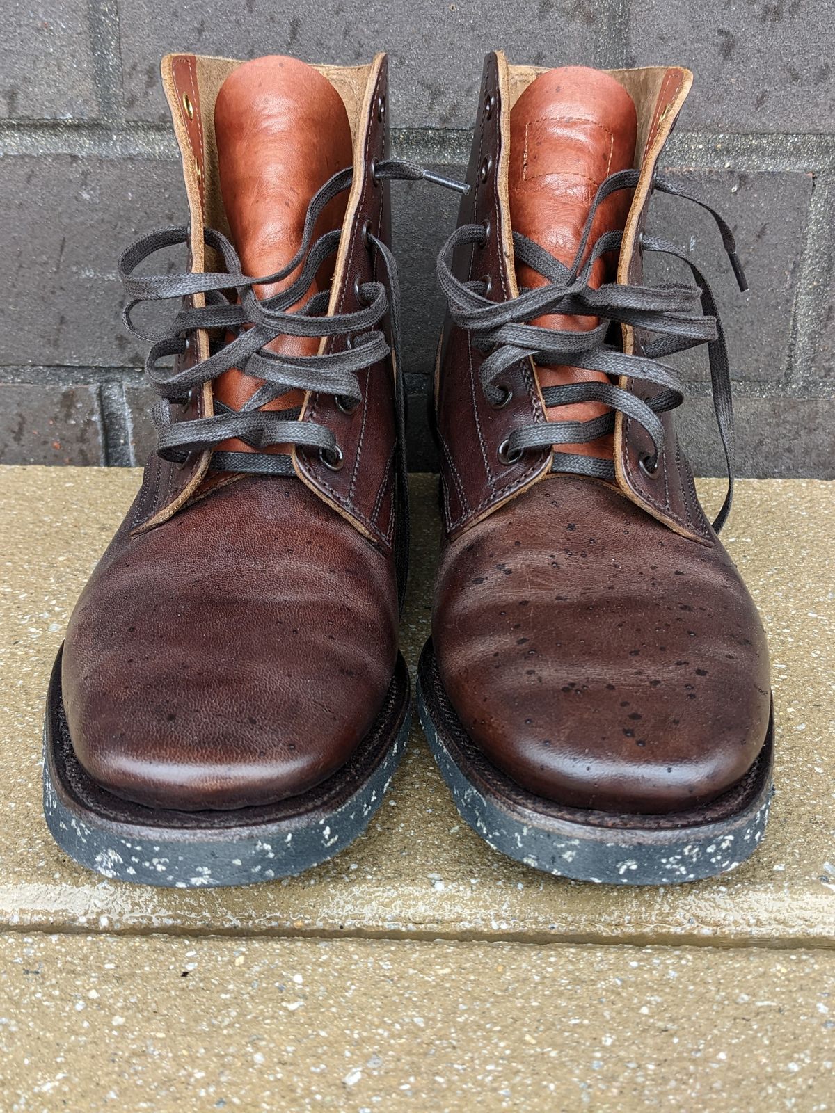 Photo by looking.down_ on October 3, 2022 of the Clinch Yeager Boots in Brown-Overdyed Horsebutt.