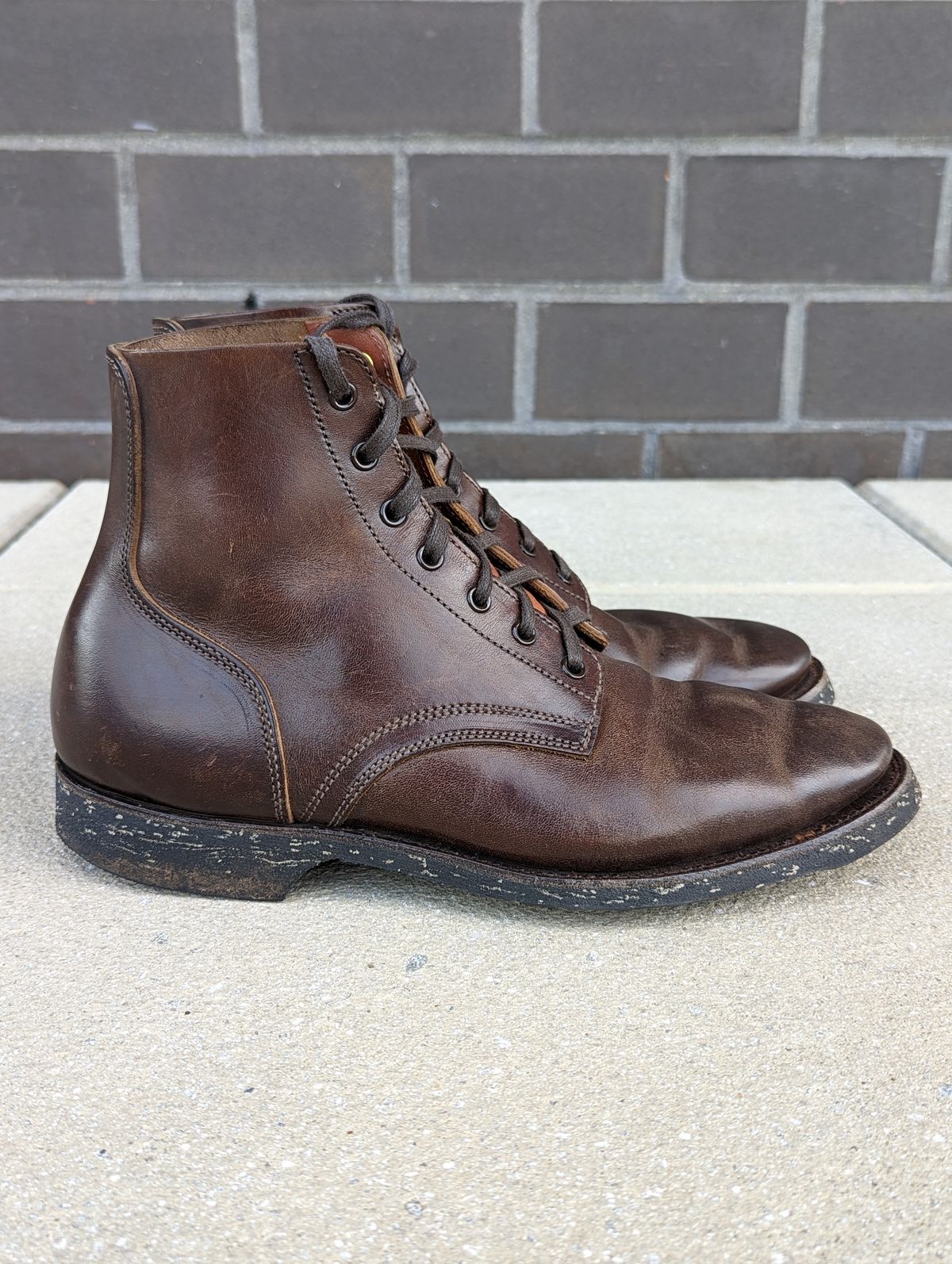 Photo by looking.down_ on December 4, 2022 of the Clinch Yeager Boots in Brown-Overdyed Horsebutt.