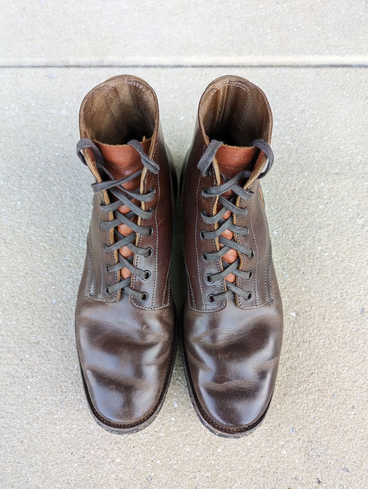 Photo by looking.down_ on December 4, 2022 of the Clinch Yeager Boots in Brown-Overdyed Horsebutt.