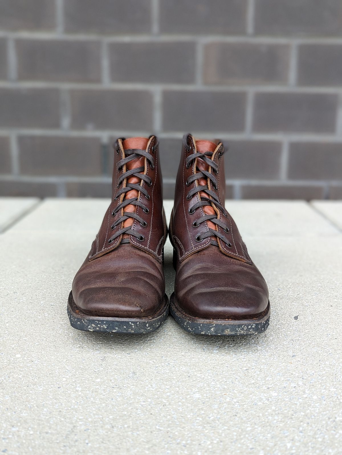 Photo by looking.down_ on January 4, 2023 of the Clinch Yeager Boots in Brown-Overdyed Horsebutt.