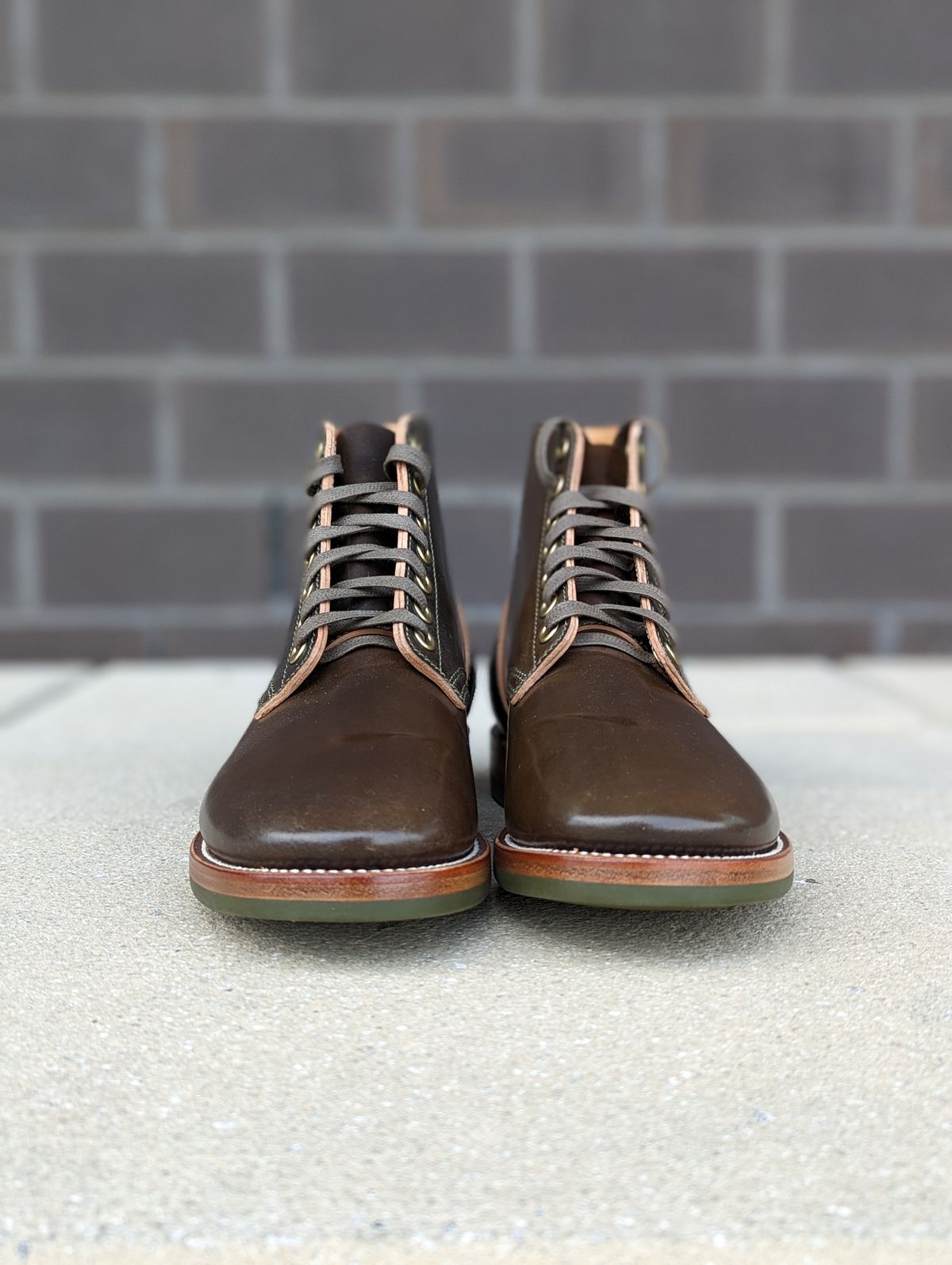 Photo by looking.down_ on November 1, 2022 of the Quan Shoemaker Unknown Model in Horween Dark Cognac Shell Cordovan.