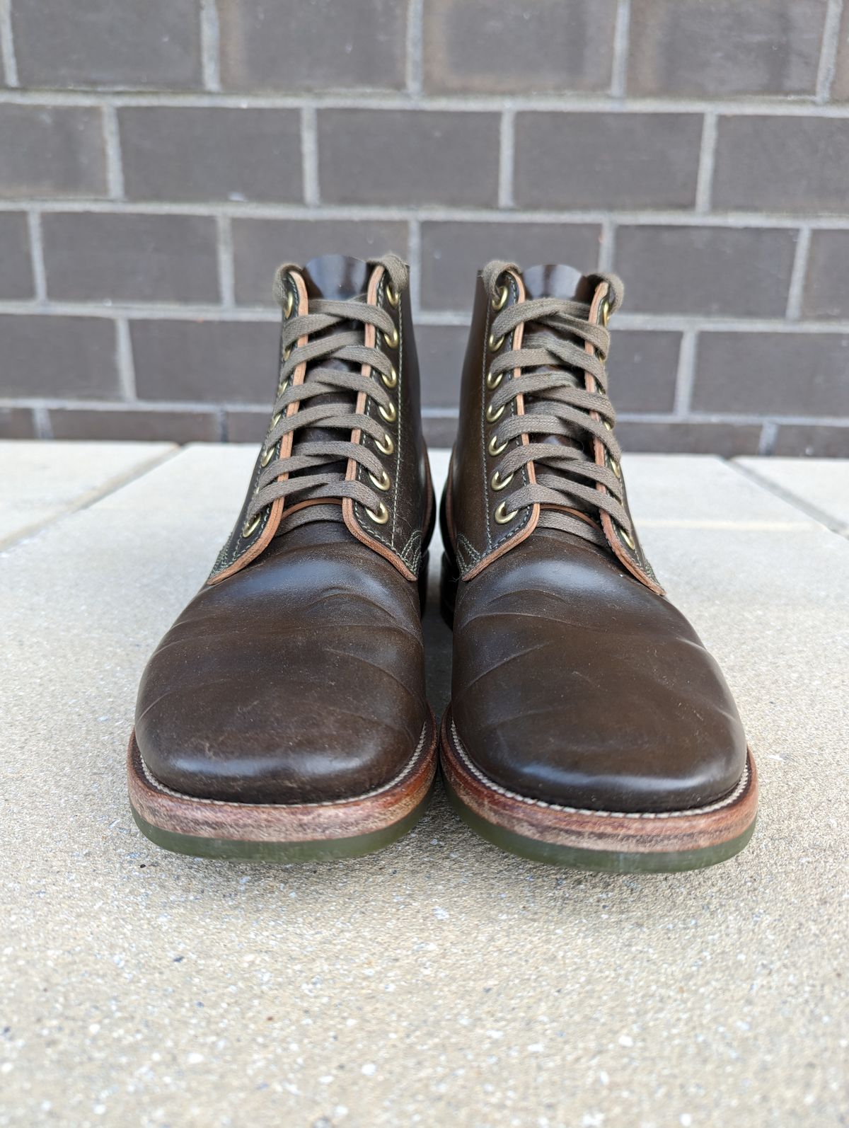 Photo by looking.down_ on February 5, 2023 of the Quan Shoemaker Unknown Model in Horween Dark Cognac Shell Cordovan.