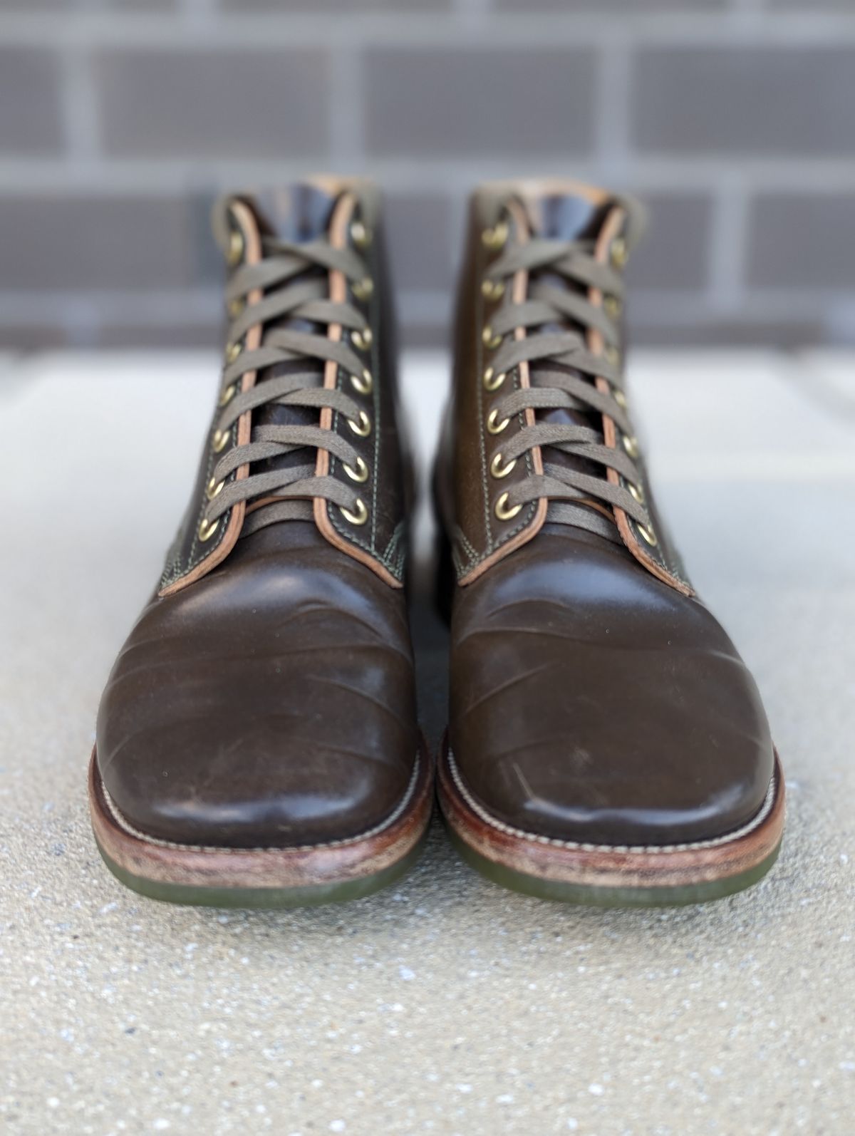 Photo by looking.down_ on March 4, 2023 of the Quan Shoemaker Unknown Model in Horween Dark Cognac Shell Cordovan.