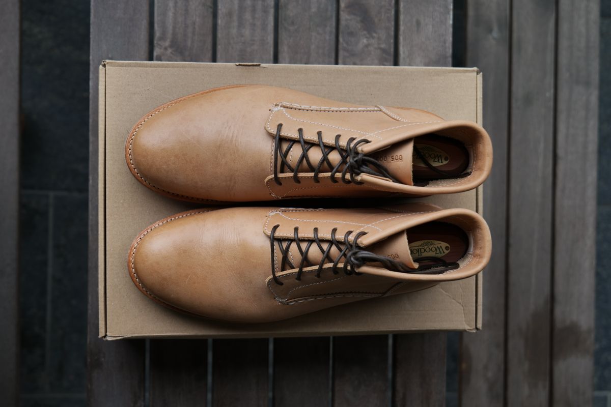Photo by sulokbibi96 on October 5, 2023 of the Butts and Shoulders The Classic Boots in Natural Leather.
