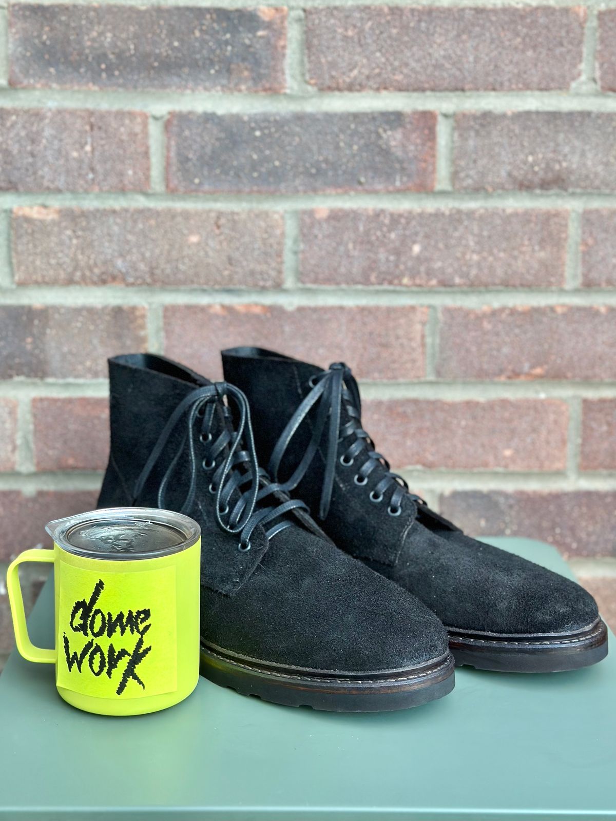 Photo by TheGiuce on October 1, 2022 of the Oak Street Bootmakers Field Boot in Seidel Black Oiled Congo Shrunken Bison Roughout.