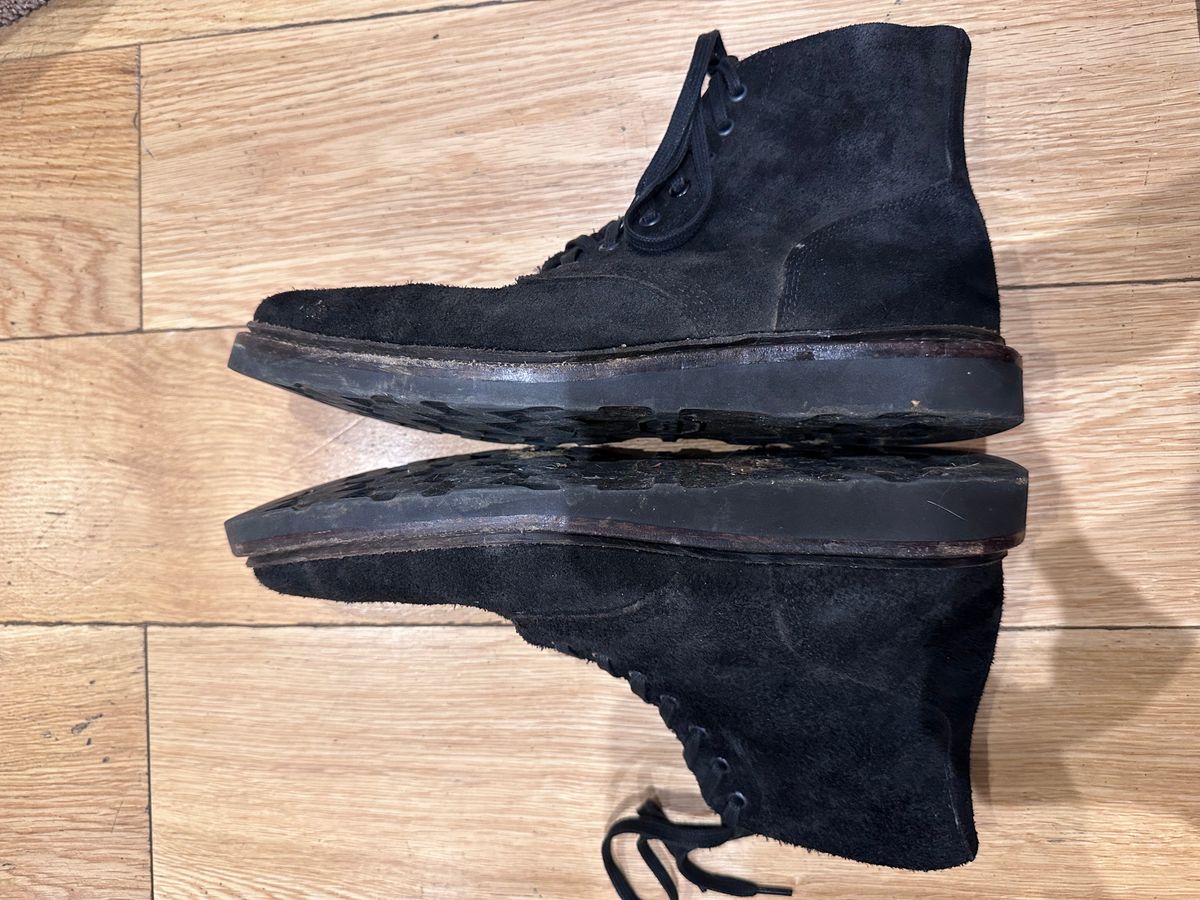 Photo by TheGiuce on January 5, 2023 of the Oak Street Bootmakers Field Boot in Seidel Black Oiled Congo Shrunken Bison Roughout.