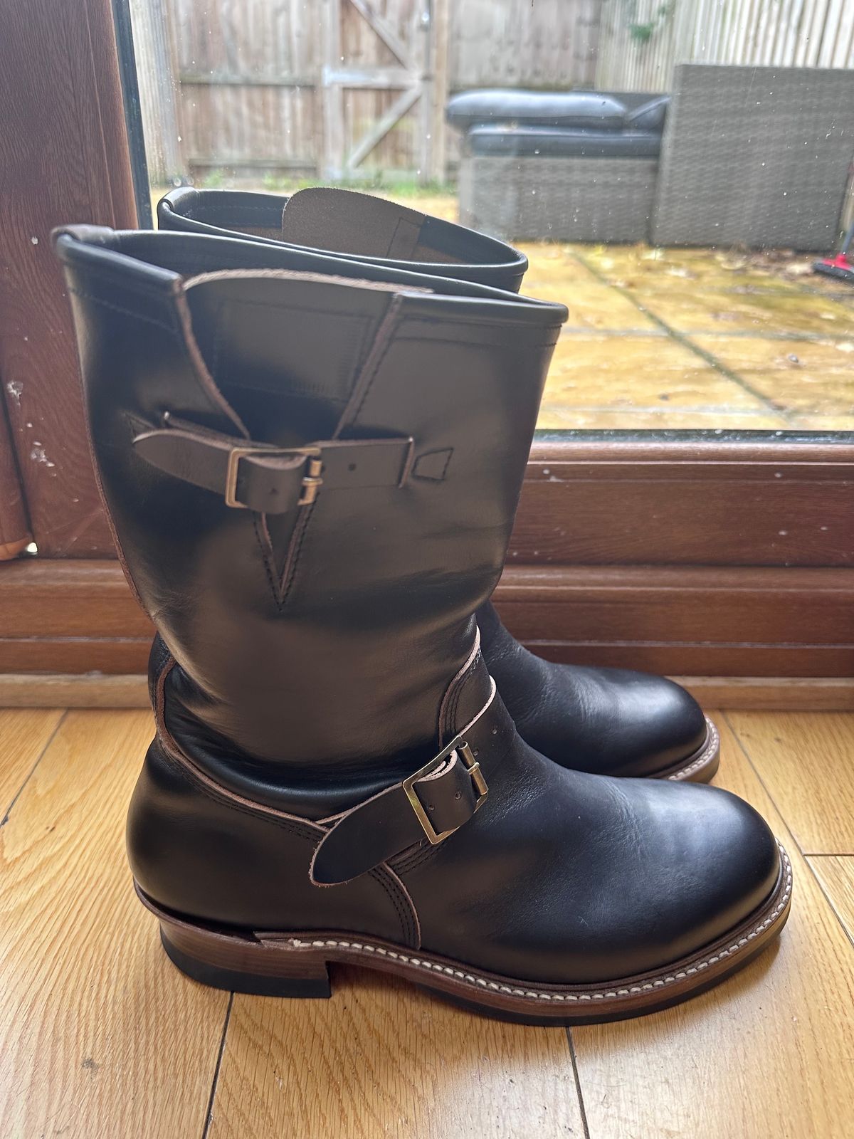 Photo by TheGiuce on October 26, 2023 of the John Lofgren Wabash Engineer Boots in Horween Black Chromexcel.