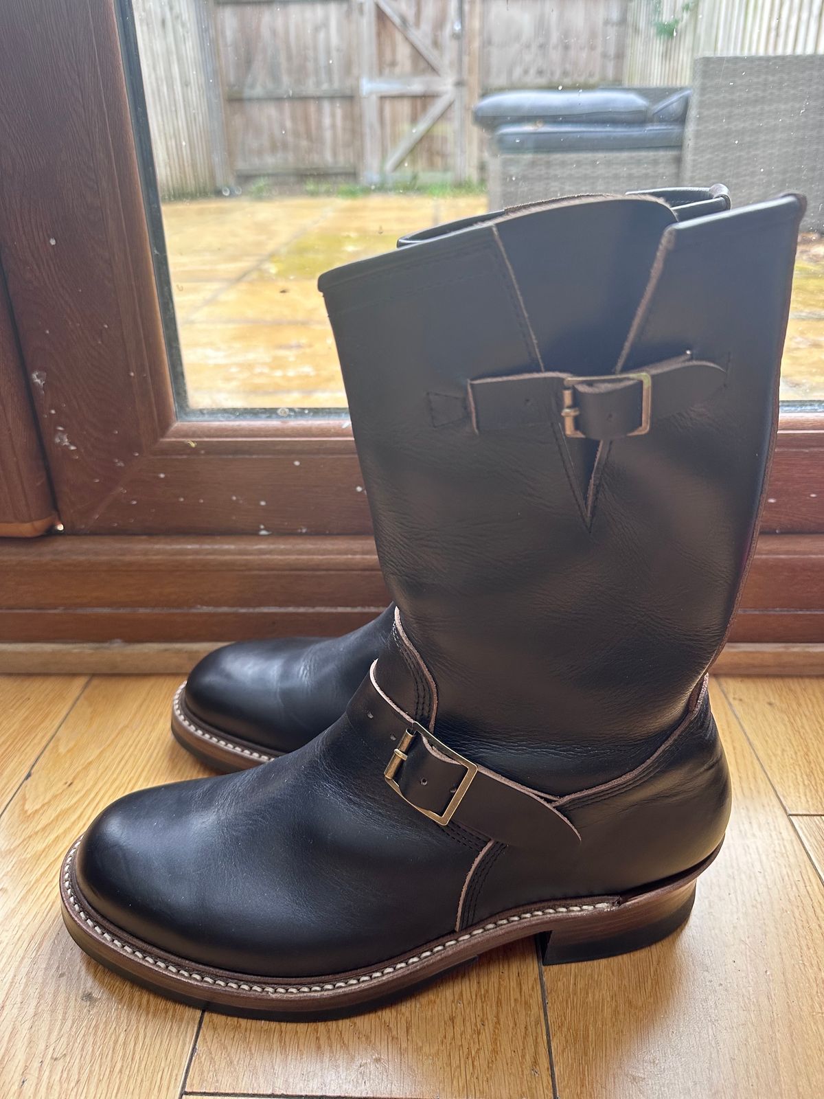 Photo by TheGiuce on October 26, 2023 of the John Lofgren Wabash Engineer Boots in Horween Black Chromexcel.