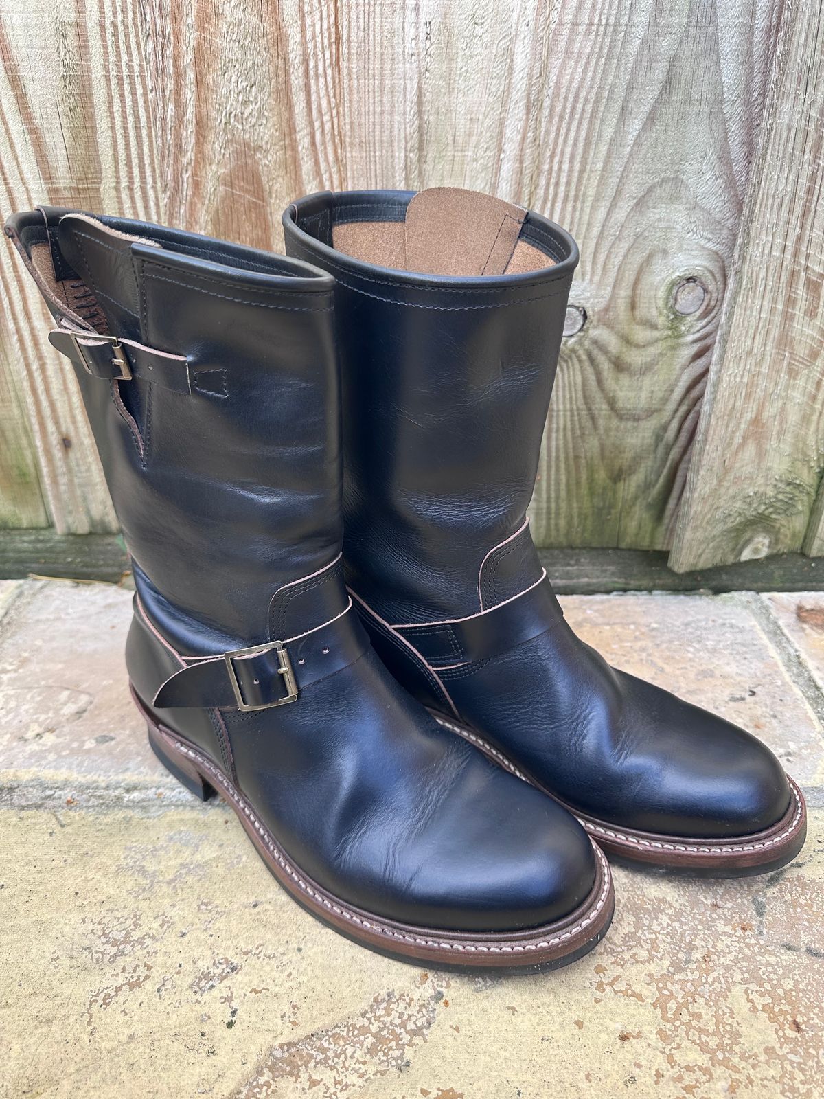 Photo by TheGiuce on November 5, 2023 of the John Lofgren Wabash Engineer Boots in Horween Black Chromexcel.