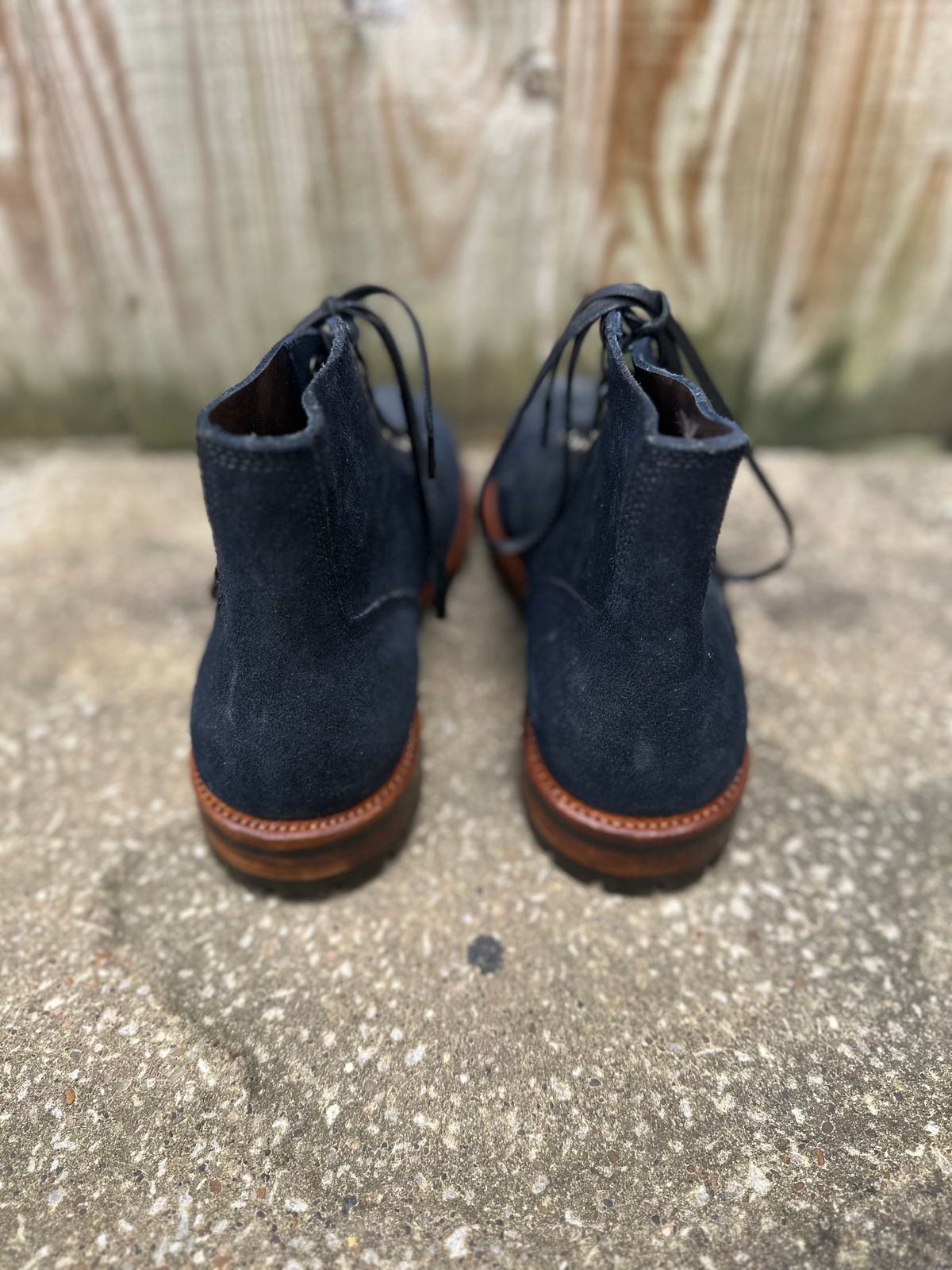Photo by TheGiuce on October 1, 2023 of the Oak Street Bootmakers Field Boot in Horween Natural Indigo Chromexcel Roughout.
