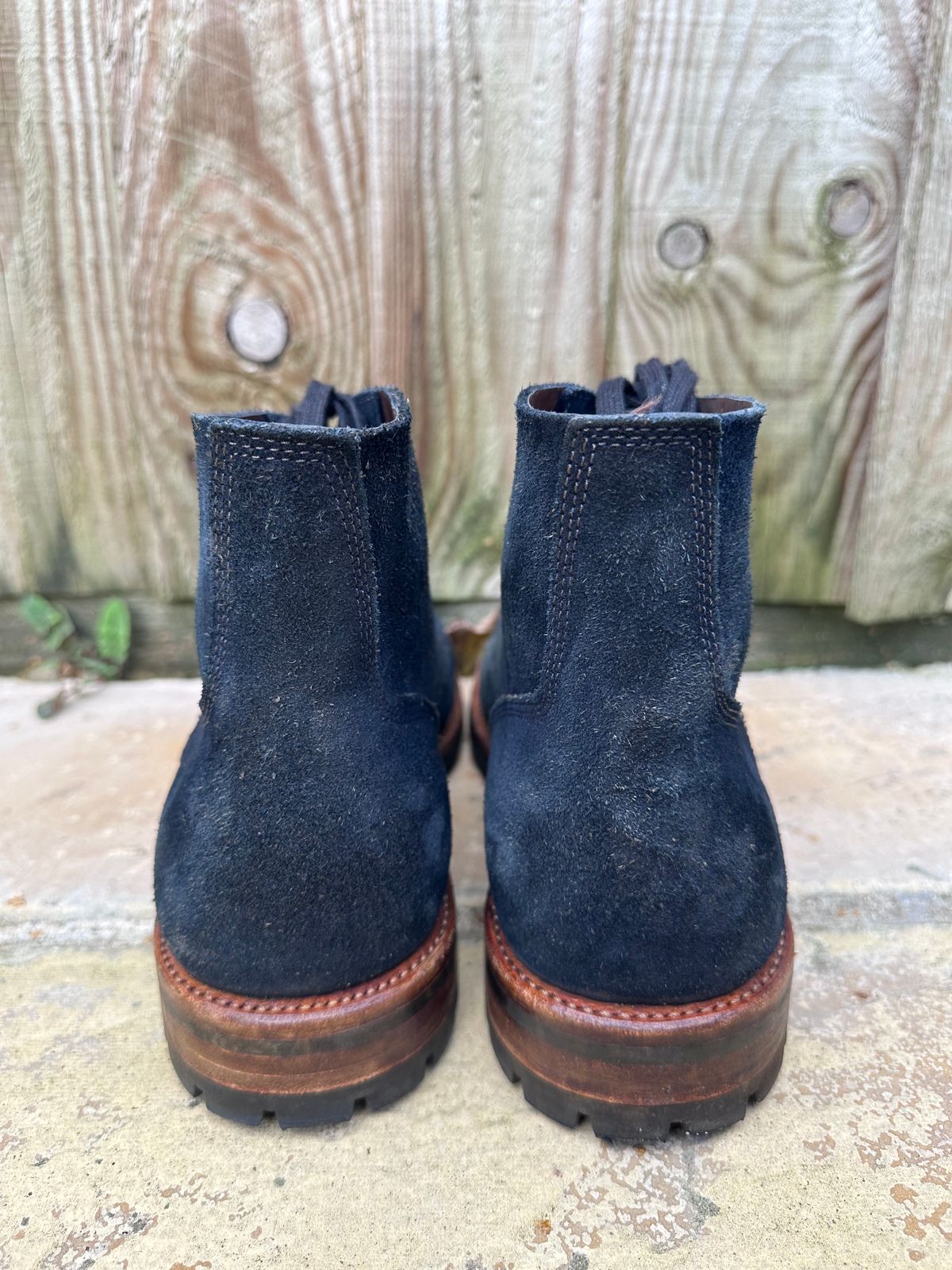 Photo by TheGiuce on November 5, 2023 of the Oak Street Bootmakers Field Boot in Horween Natural Indigo Chromexcel Roughout.