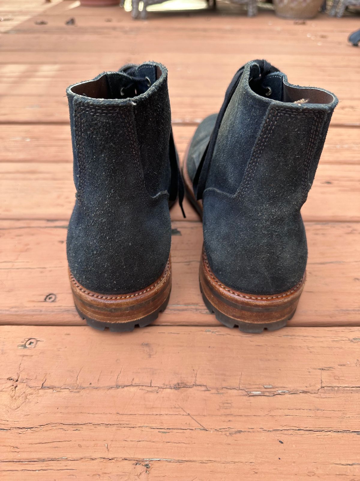 Photo by TheGiuce on December 3, 2023 of the Oak Street Bootmakers Field Boot in Horween Natural Indigo Chromexcel Roughout.