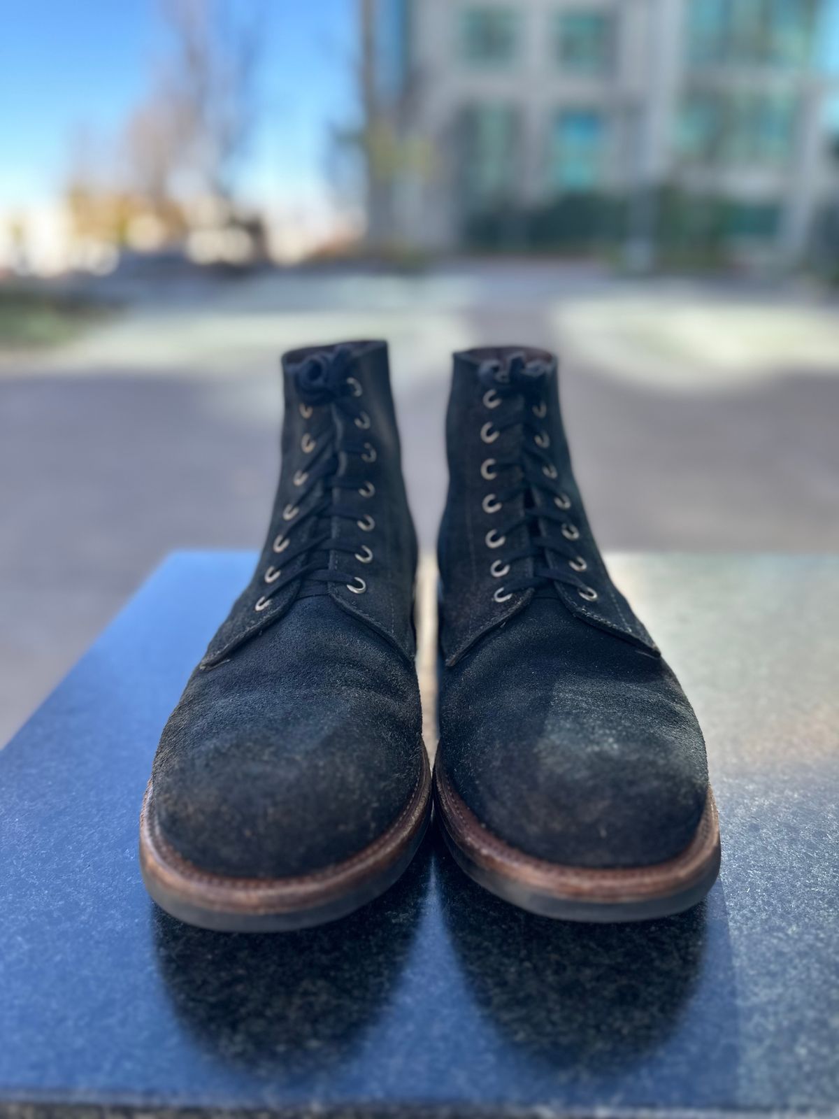 Photo by TheGiuce on January 5, 2024 of the Oak Street Bootmakers Field Boot in Horween Natural Indigo Chromexcel Roughout.