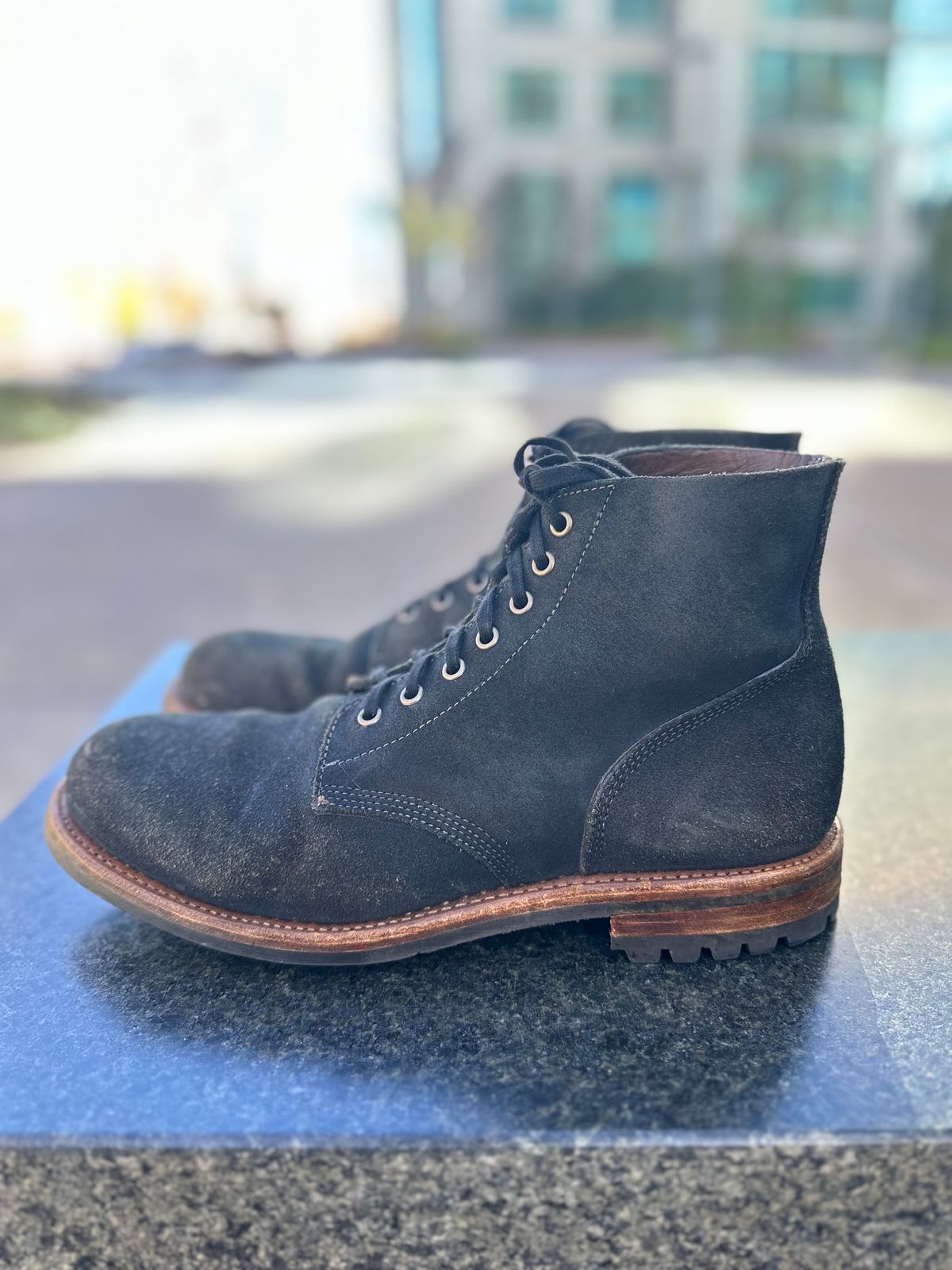 Photo by TheGiuce on January 5, 2024 of the Oak Street Bootmakers Field Boot in Horween Natural Indigo Chromexcel Roughout.