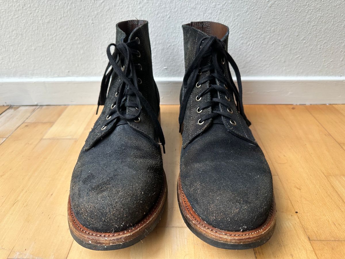 Photo by TheGiuce on February 3, 2024 of the Oak Street Bootmakers Field Boot in Horween Natural Indigo Chromexcel Roughout.