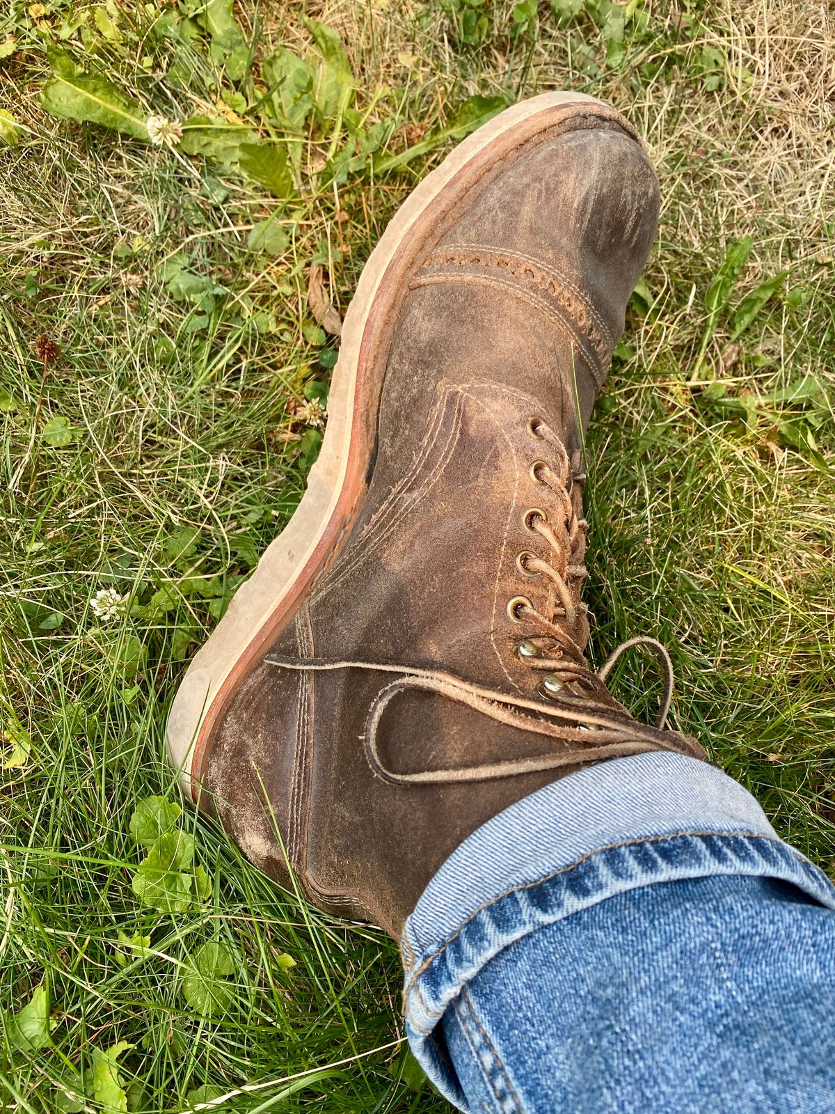 Photo by Hellraysaz on August 3, 2025 of the White's MP-Sherman Toe Cap in Horween Olive Waxed Flesh.