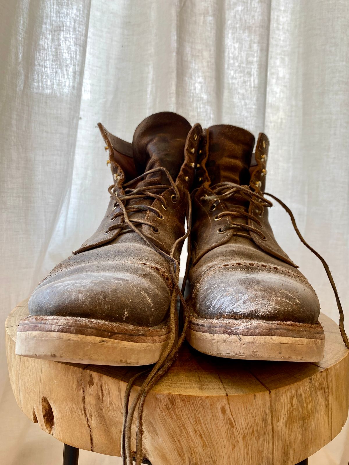 Photo by Hellraysaz on April 12, 2026 of the White's MP-Sherman Toe Cap in Horween Olive Waxed Flesh.