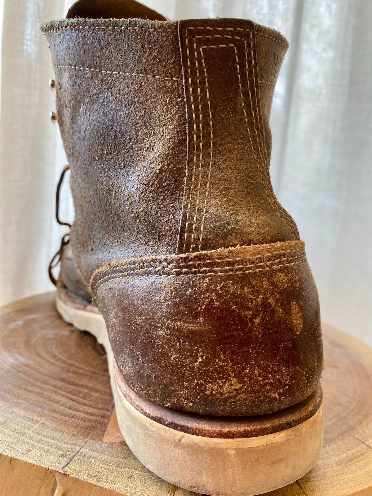 Photo by Hellraysaz on April 12, 2026 of the White's MP-Sherman Toe Cap in Horween Olive Waxed Flesh.