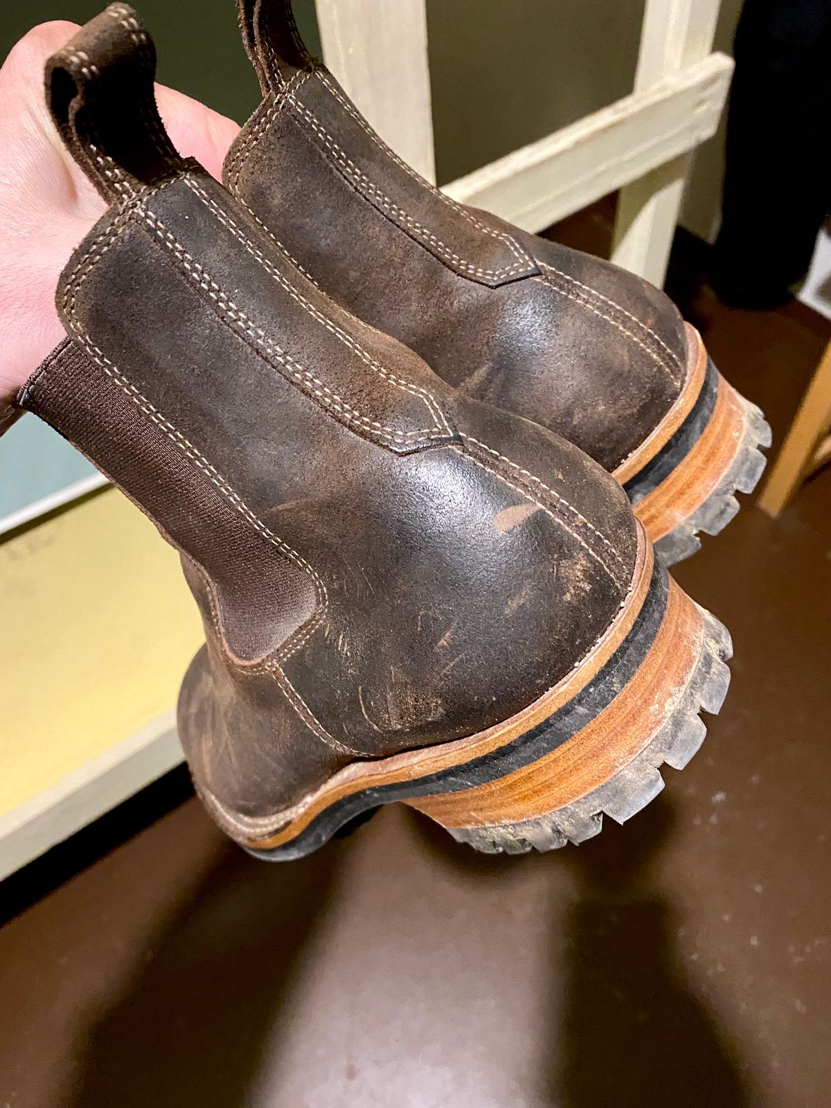 Photo by Hellraysaz on October 12, 2024 of the Bordon Isidro in Waxy medium Brown.