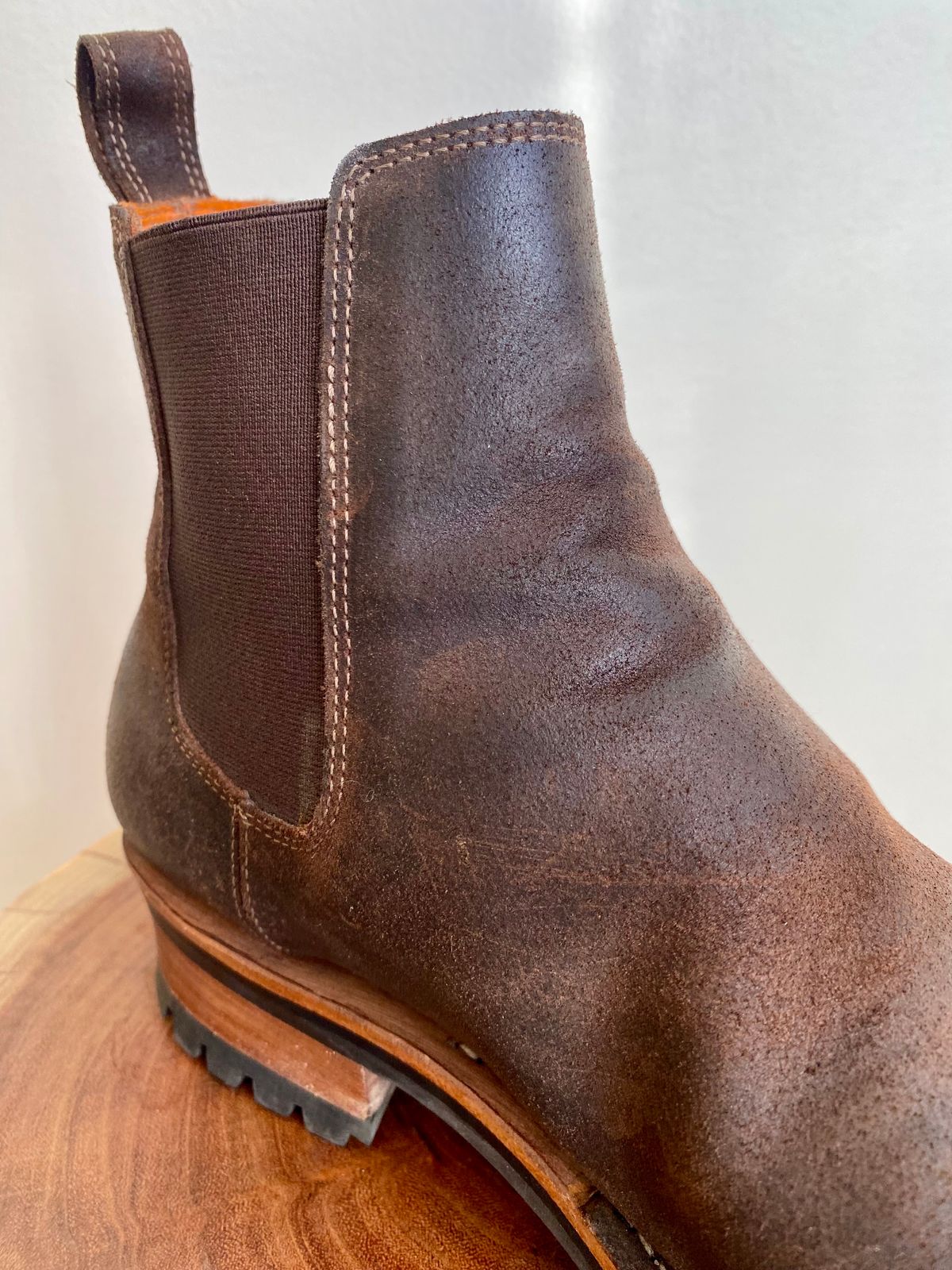 Photo by Hellraysaz on October 28, 2024 of the Bordon Isidro in Waxy medium Brown.