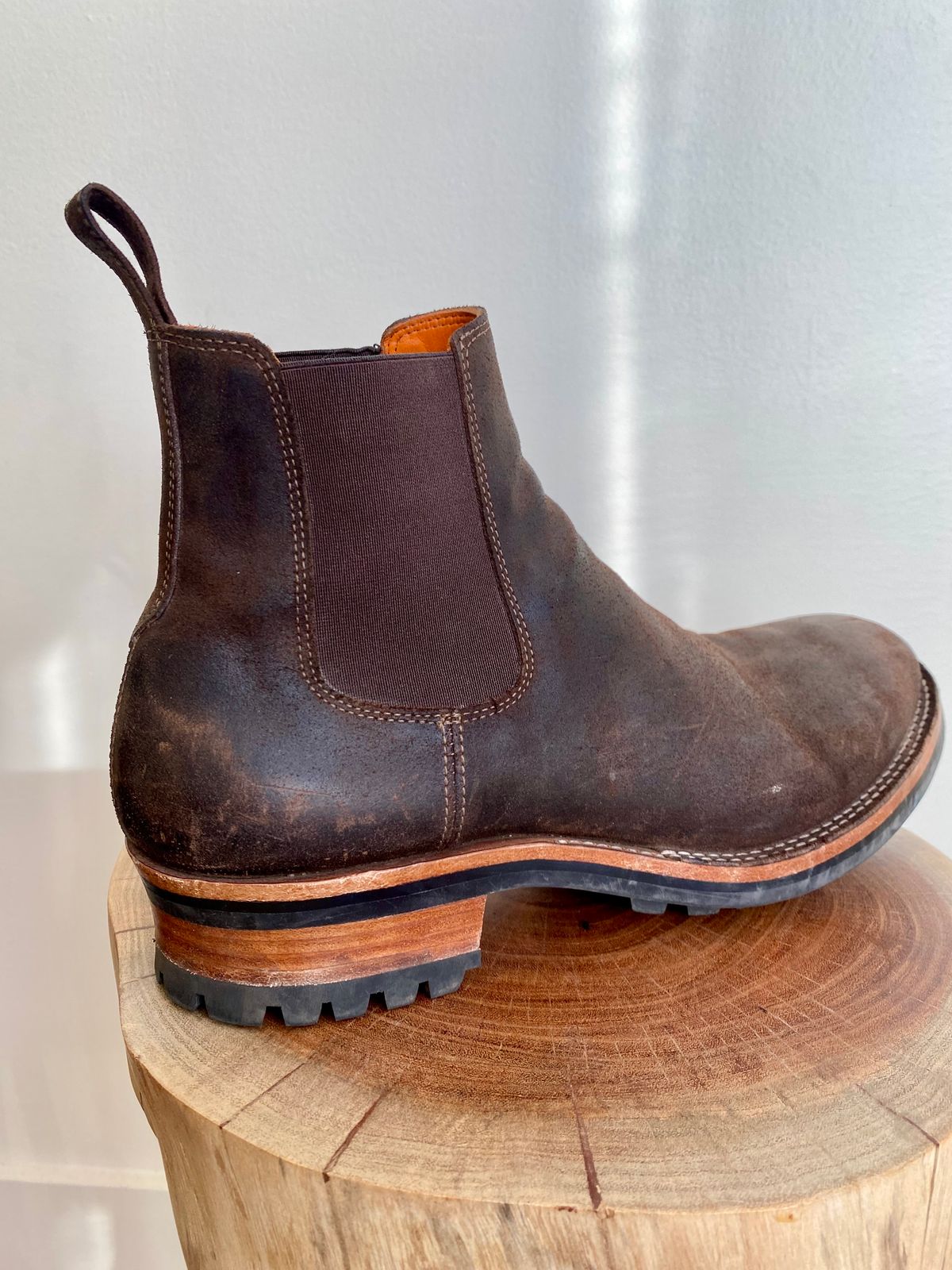 Photo by Hellraysaz on October 28, 2024 of the Bordon Isidro in Waxy medium Brown.