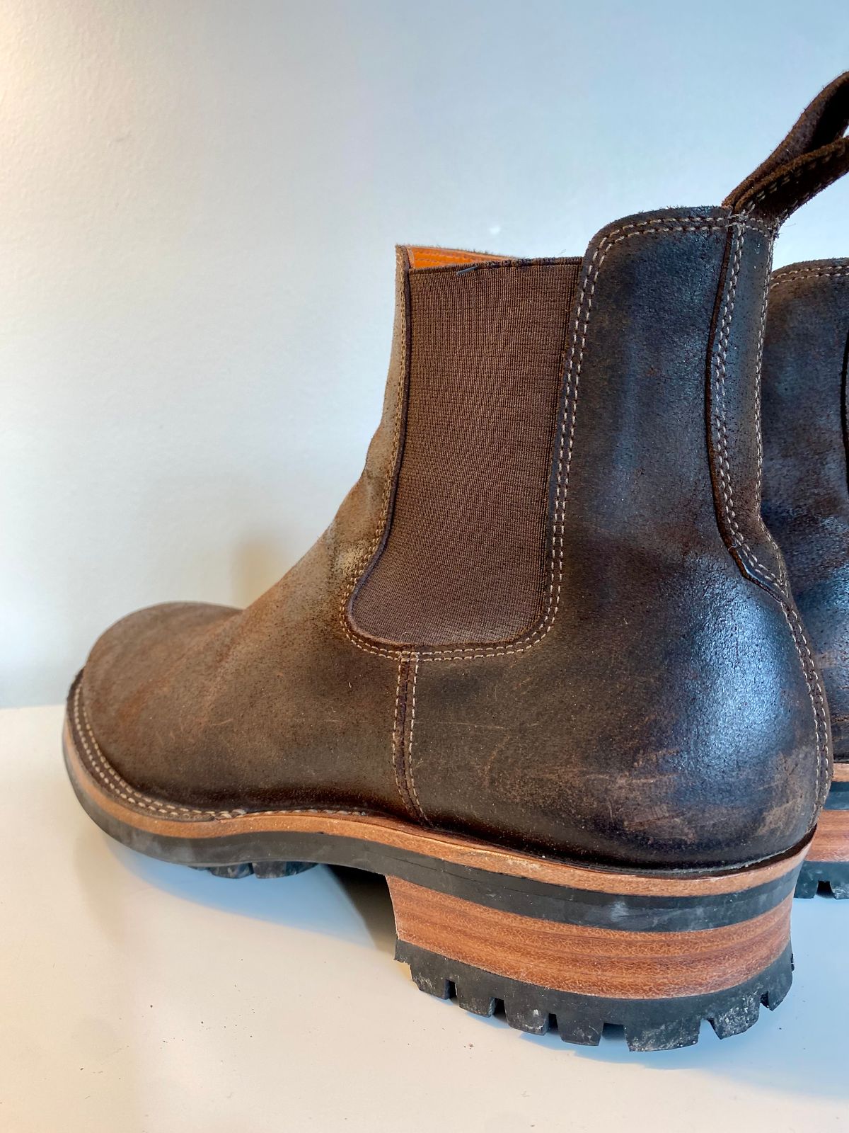 Photo by Hellraysaz on December 2, 2024 of the Bordon Isidro in Waxy medium Brown.