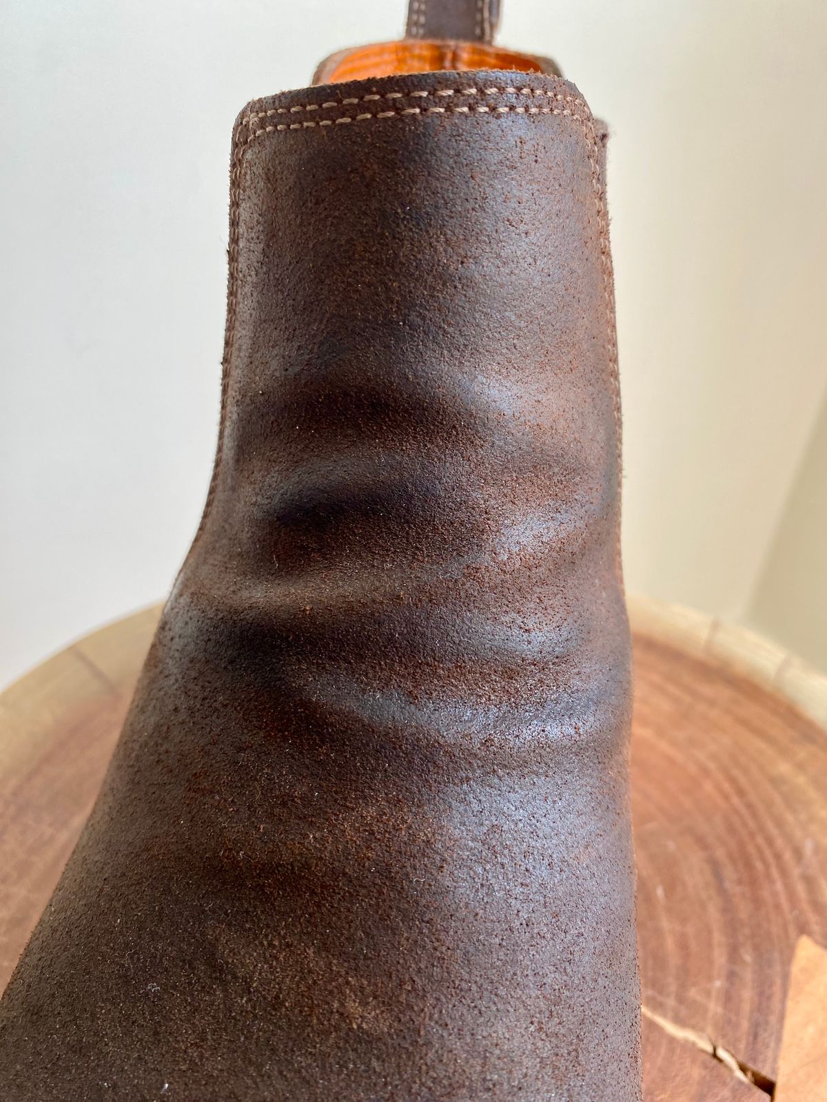 Photo by Hellraysaz on April 18, 2025 of the Bordon Isidro in Waxy medium Brown.