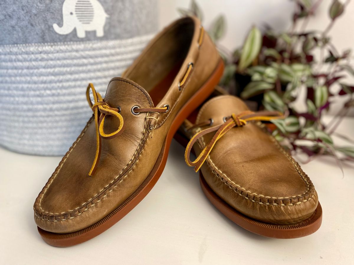 Photo by Hellraysaz on June 11, 2023 of the Rancourt & Co. Gilman Camp Moc in Horween Natural Chromexcel.