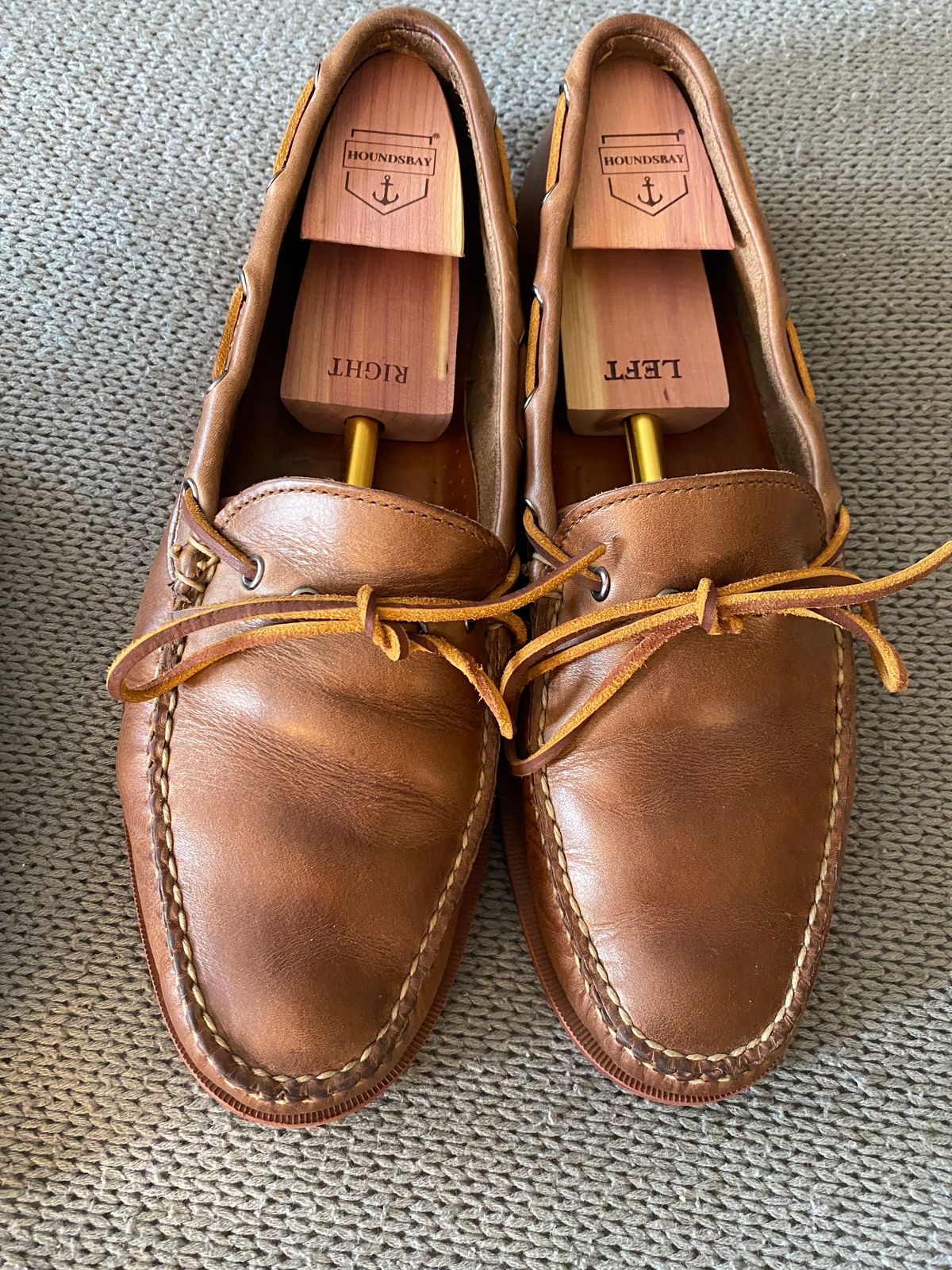 Photo by Hellraysaz on July 22, 2023 of the Rancourt & Co. Gilman Camp Moc in Horween Natural Chromexcel.