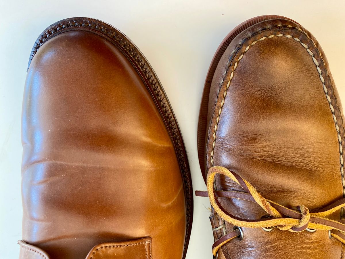 Photo by Hellraysaz on September 15, 2023 of the Rancourt & Co. Gilman Camp Moc in Horween Natural Chromexcel.