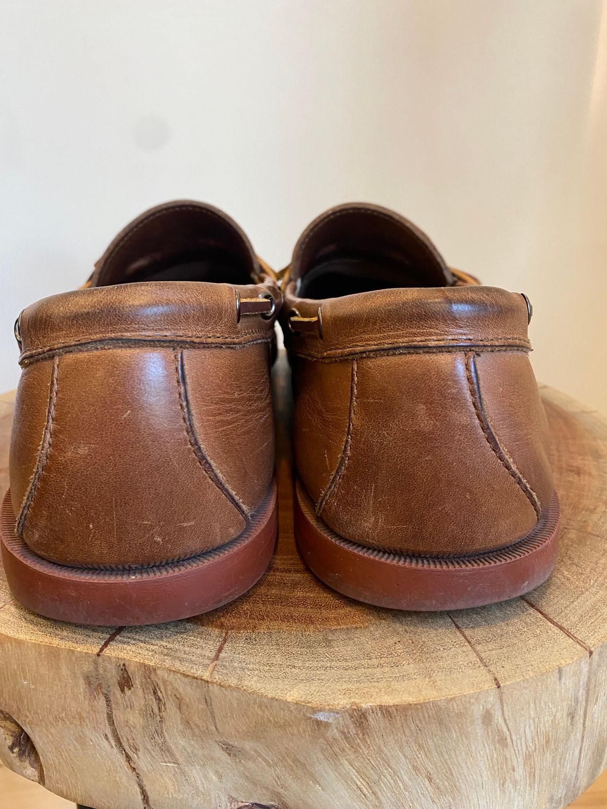 Photo by Hellraysaz on September 11, 2024 of the Rancourt & Co. Gilman Camp Moc in Horween Natural Chromexcel.