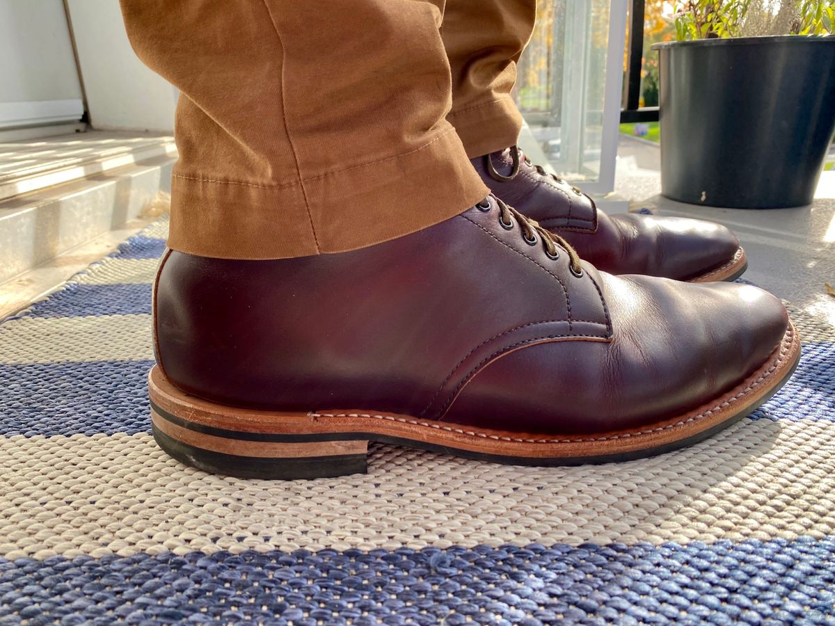 Photo by Hellraysaz on October 27, 2021 of the White's Main Street in Horween Color 8 Chromexcel.