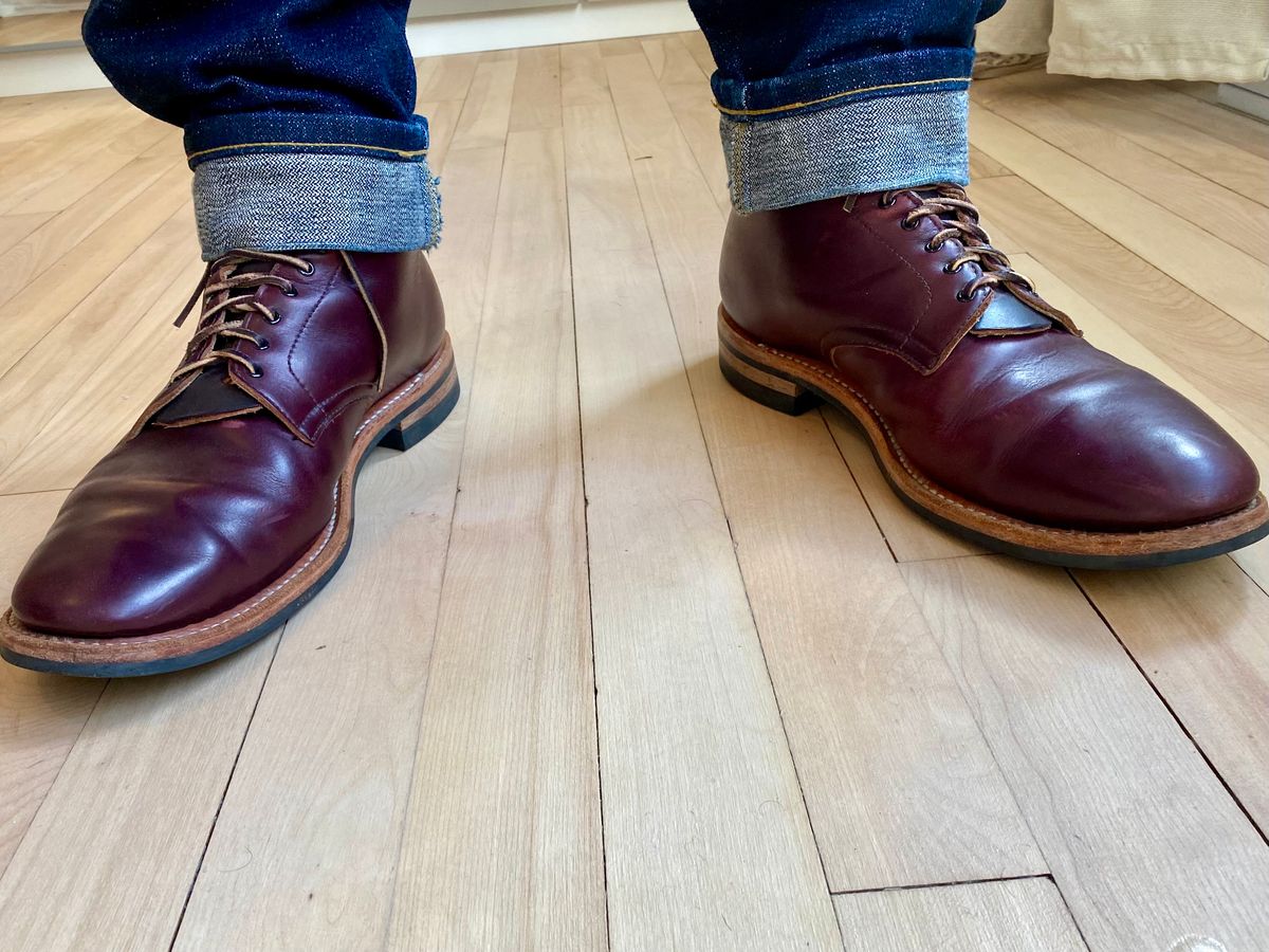 Photo by Hellraysaz on November 6, 2024 of the White's Main Street in Horween Color 8 Chromexcel.