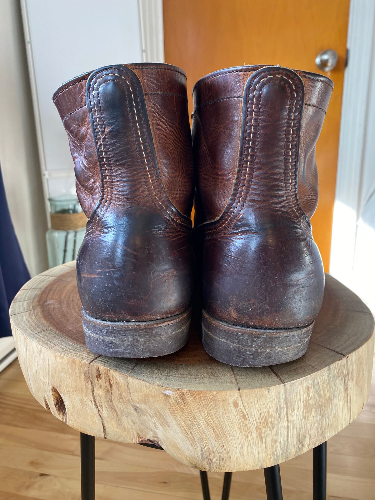 Photo by Hellraysaz on April 1, 2024 of the Red Wing Iron Ranger in S.B. Foot Copper Rough and Tough.